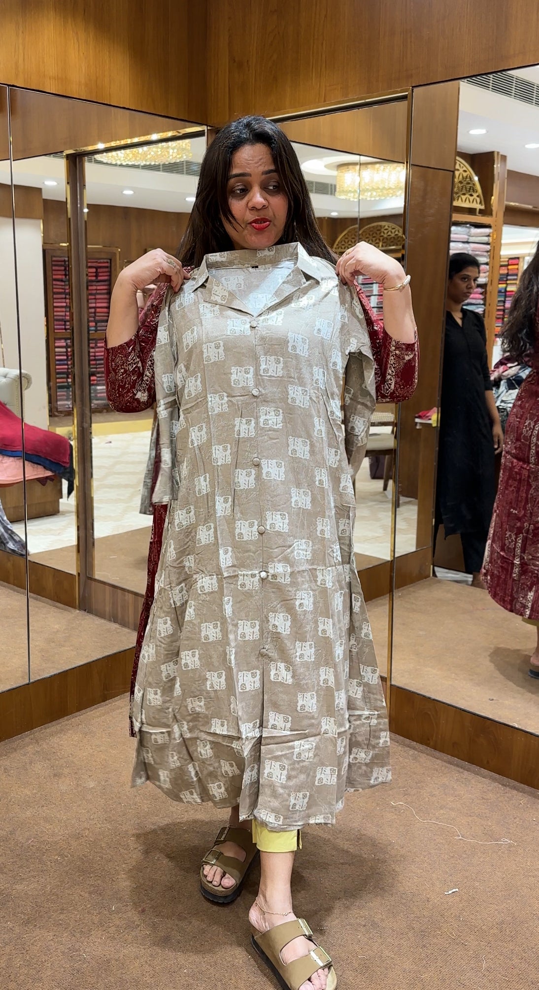 BUDGET BUY LONG A-LINE TOPS - IHA 21431