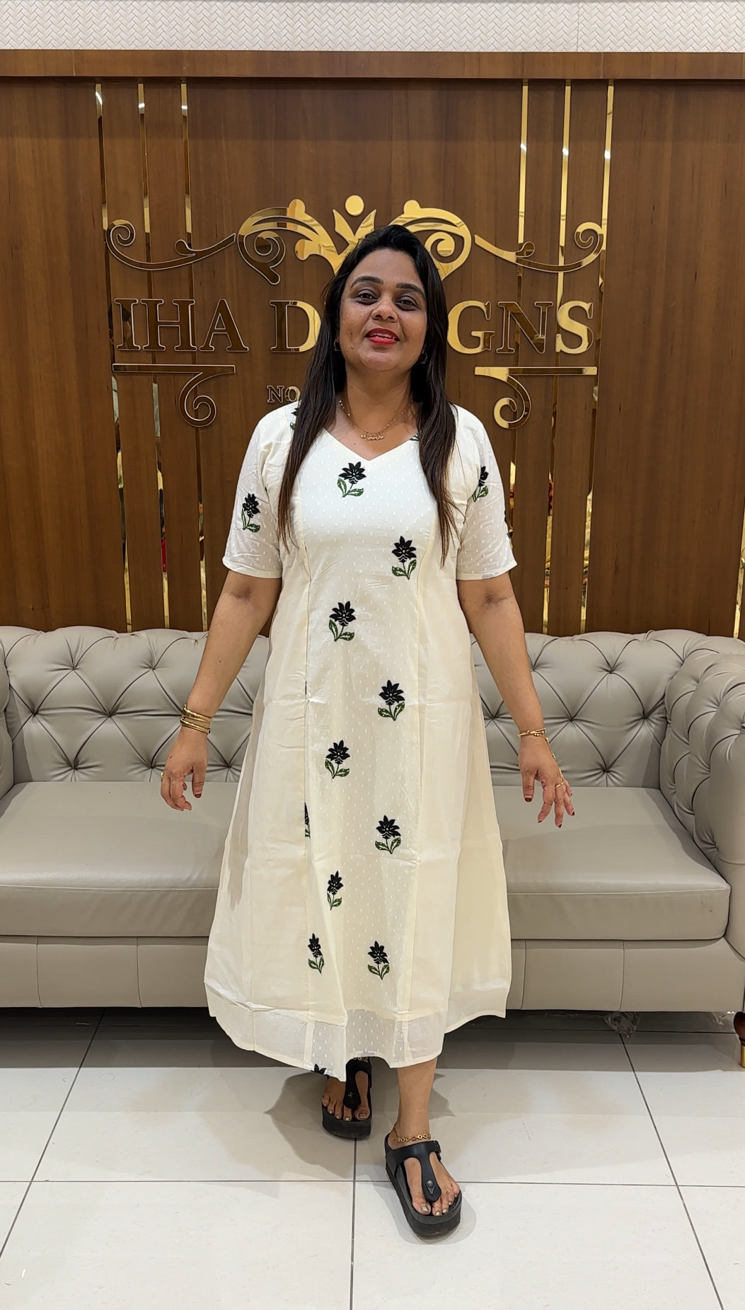 IHA'S IN-HOUSE COTTON A-LINE TOPS - IHA 24592