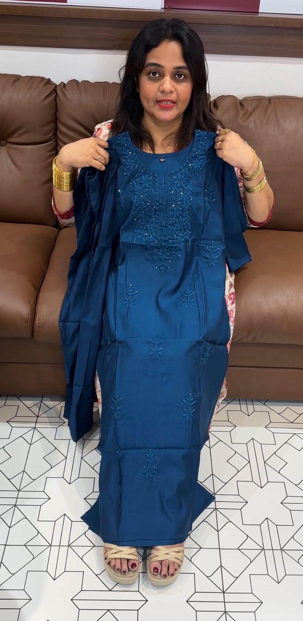 LUCKNOWI CHIKAMKARI TOP AND BOTTOM - IHA 26146