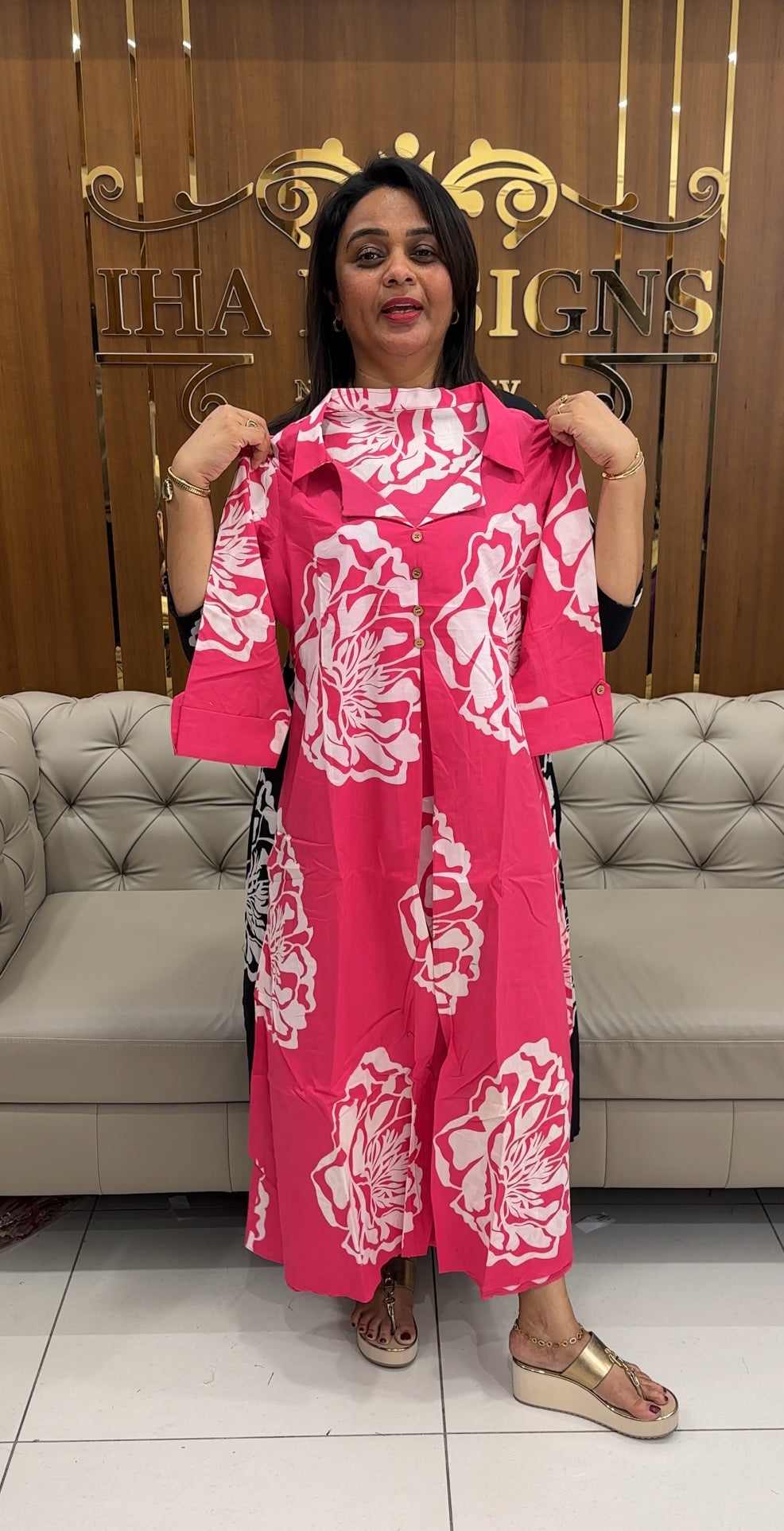 IHA'S IN-HOUSE PRINTED ALINE TOPS - IHA 25794
