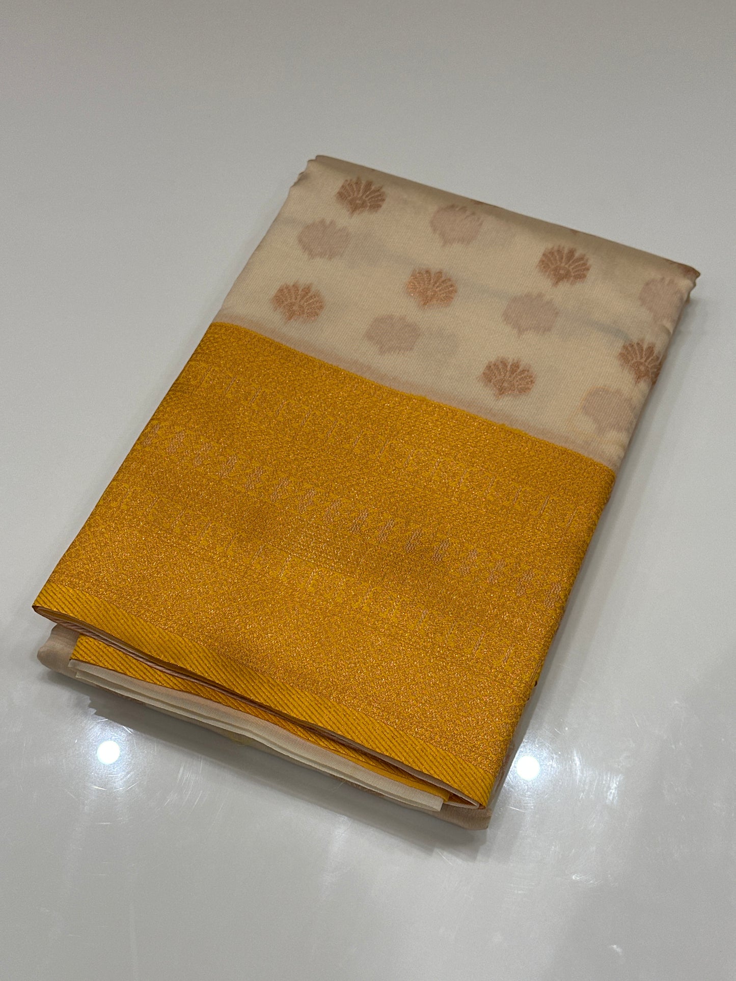 OFFER SALES SAREES - IHA 27172