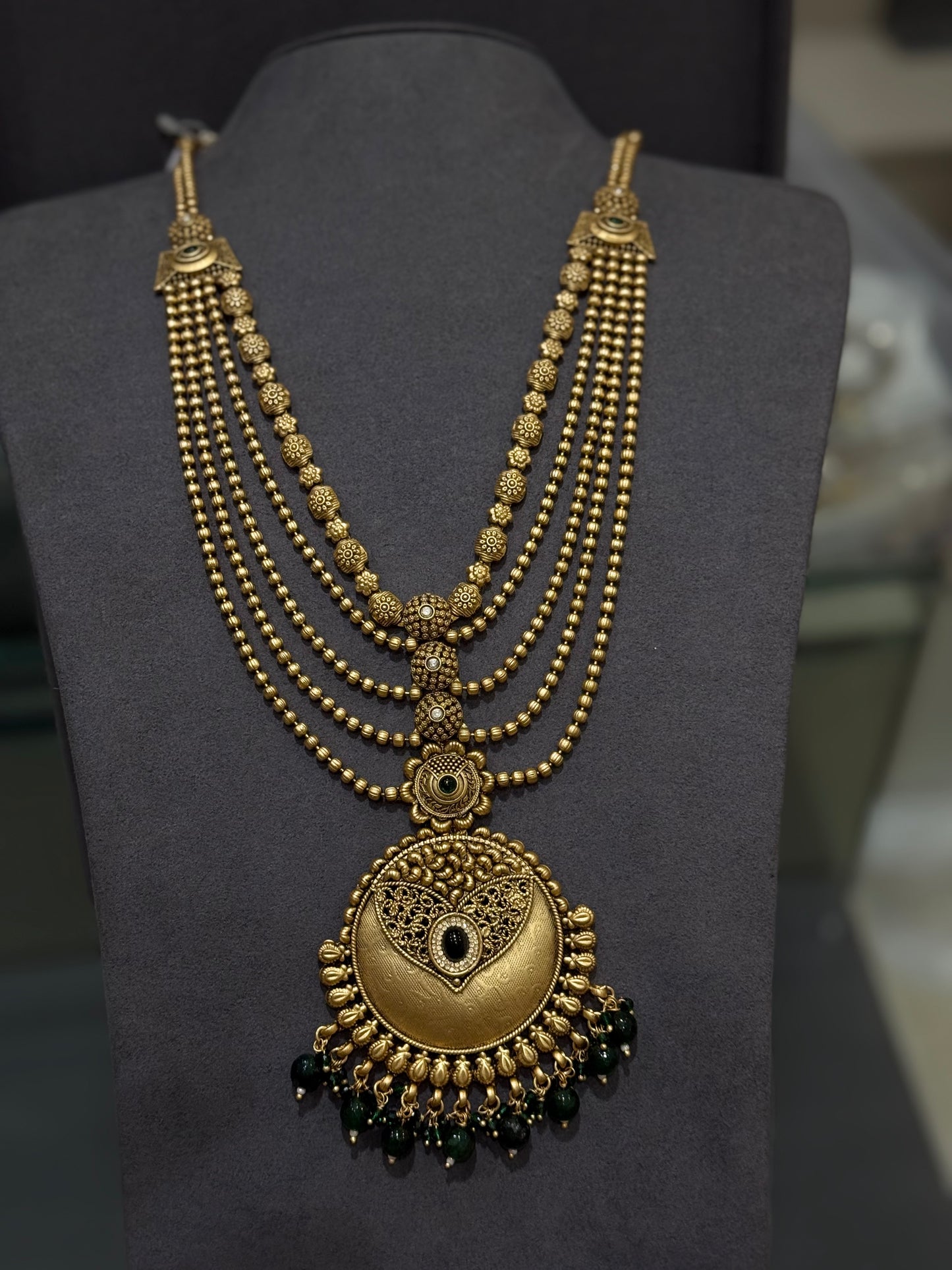 DESIGNER NECKLACE SETS - IHA 26304