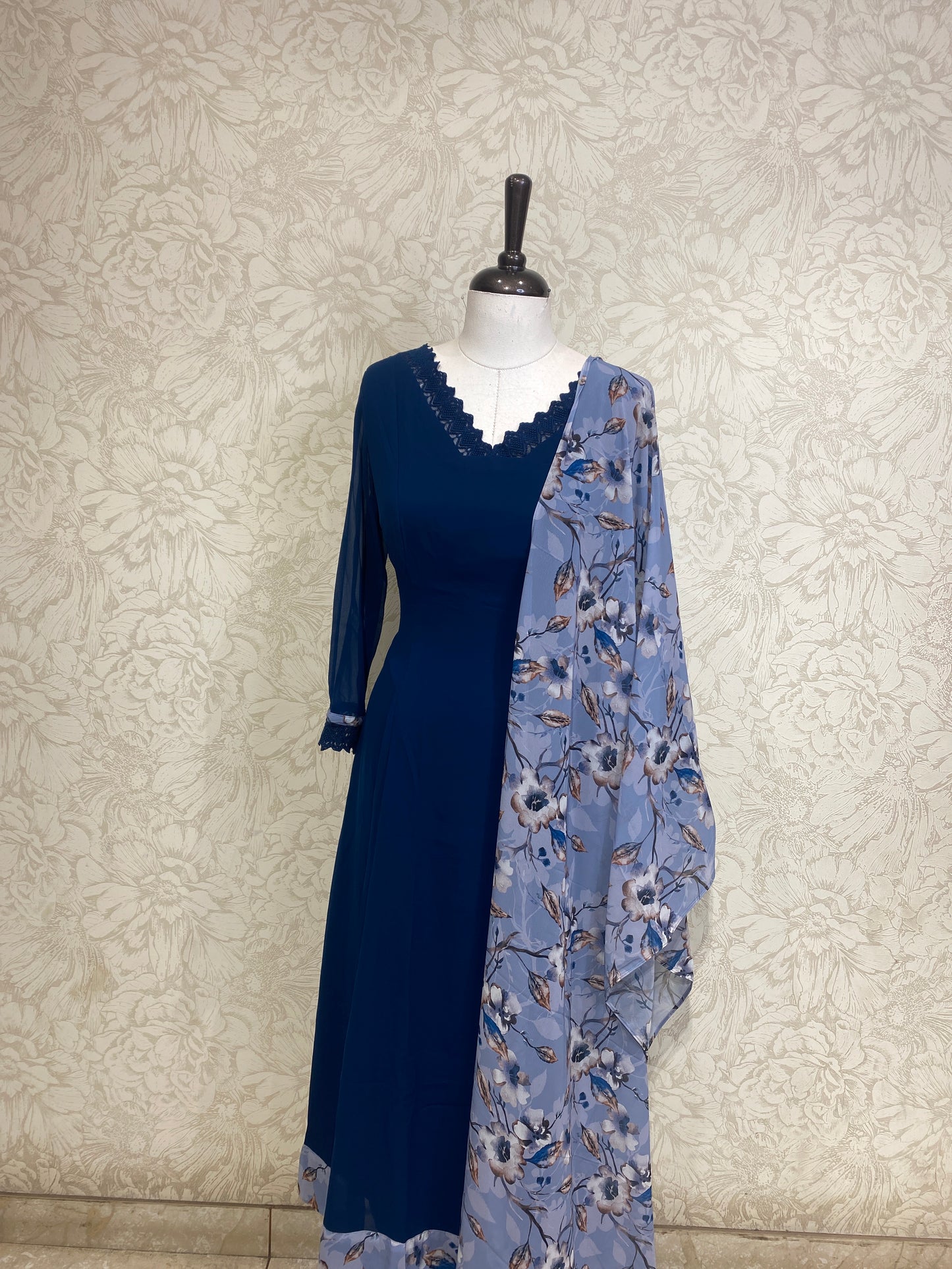OFFER SALES TOPS COLLECTIONS - IHA 27023