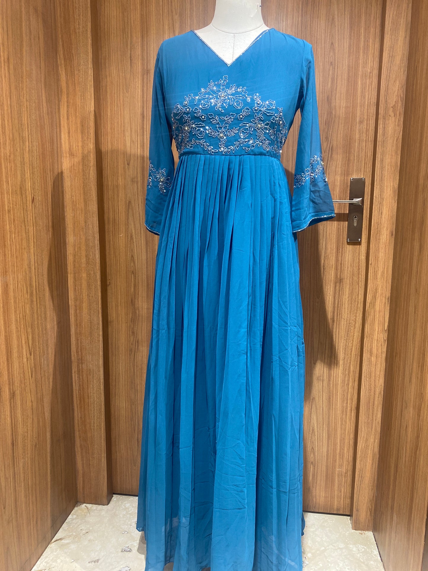 OFFER SALES TOPS COLLECTIONS - IHA 27006