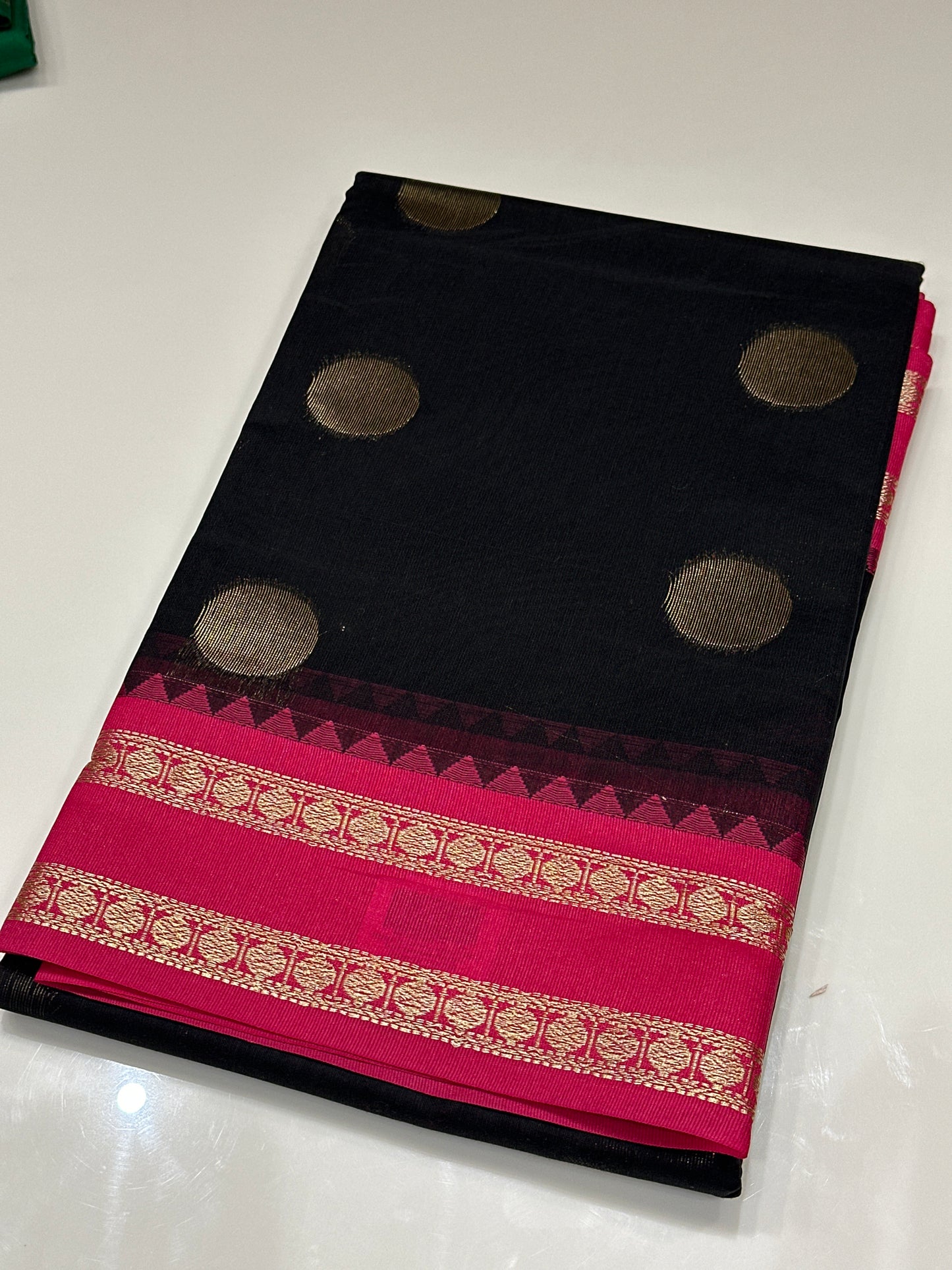 OFFER SALES SAREES - IHA 27182
