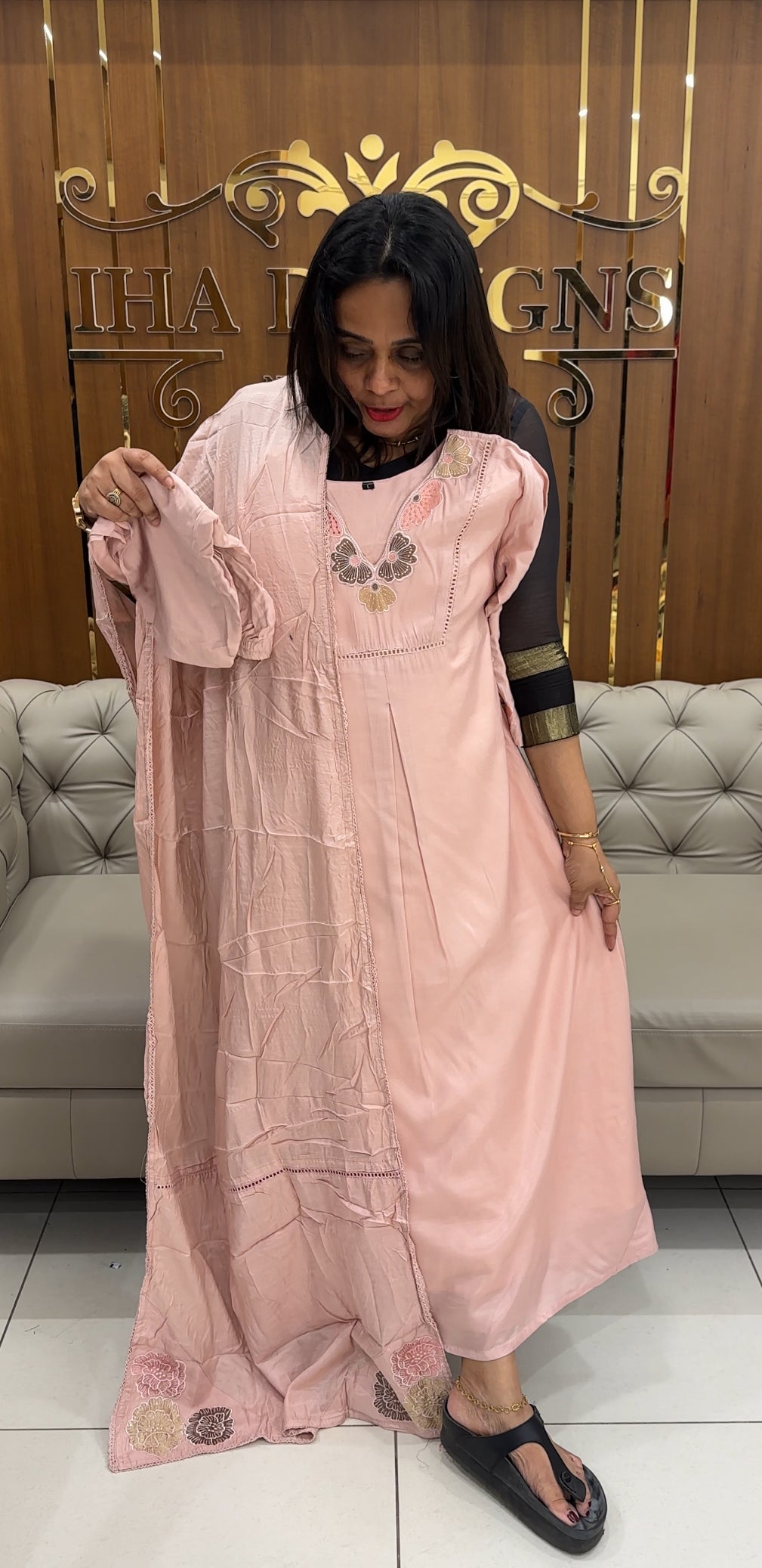 MUSLIN SILK SLITTED TOP ,BOTTOM AND DUPATTA - IHA 26356