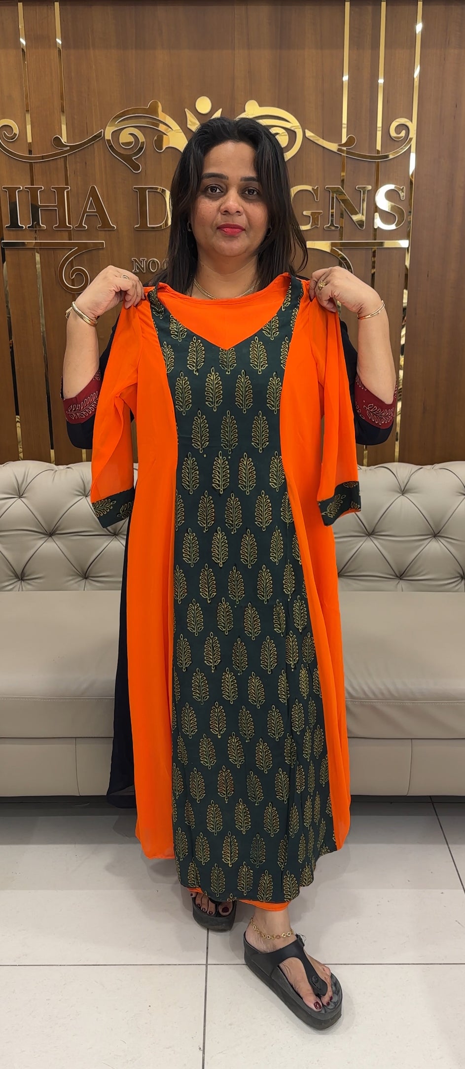 IHA'S IN-HOUSE DESIGNER ALINE TOPS - IHA 25677