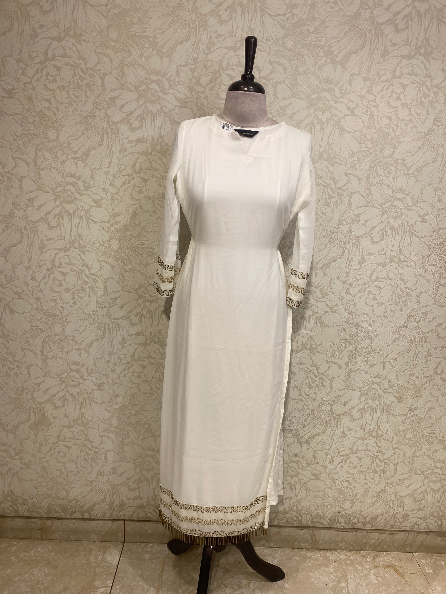 OFFER SALES TOPS COLLECTIONS - IHA 27023