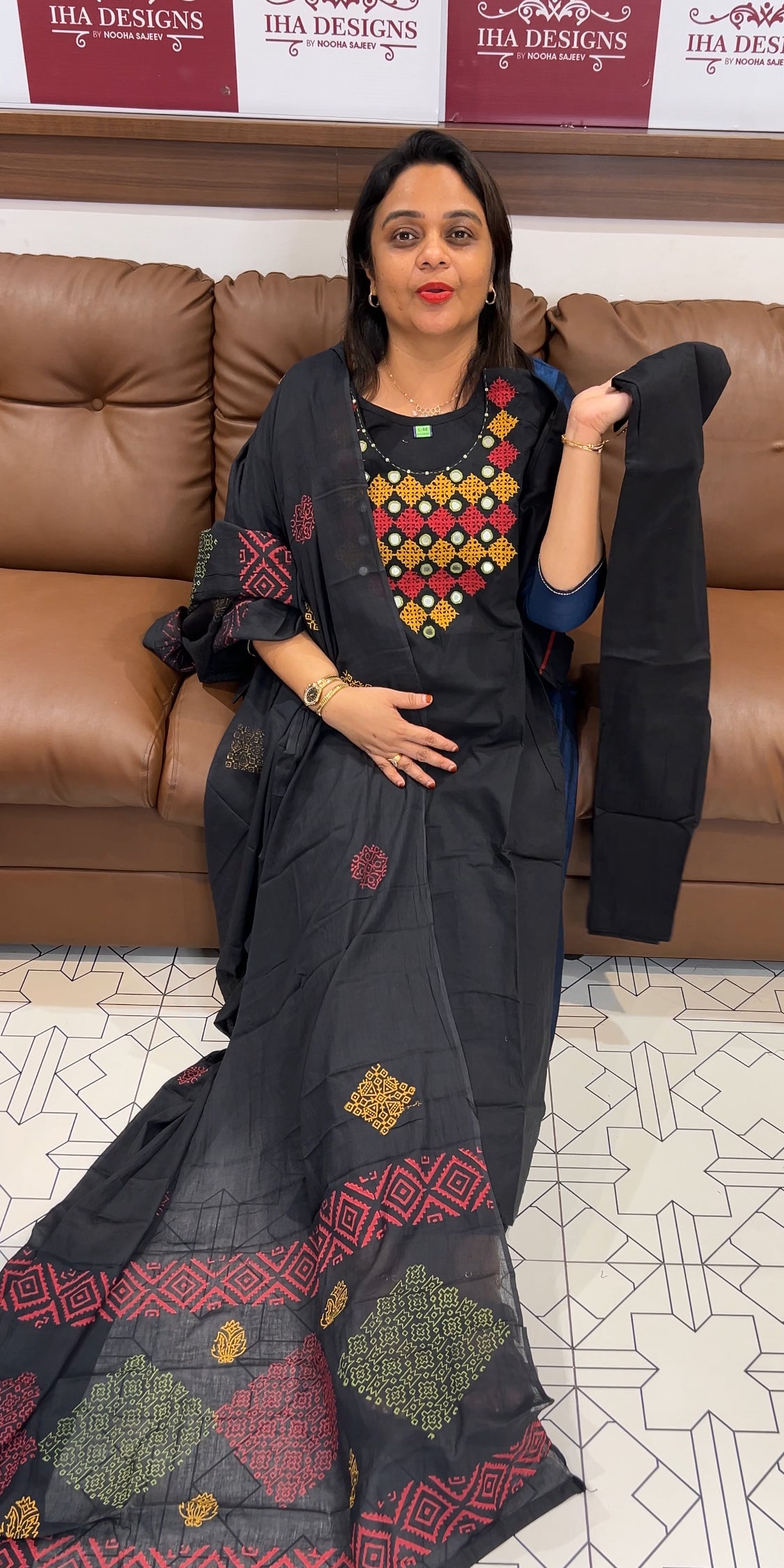 COTTON TOP,BOTTOM AND DUPATTA - IHA 24574
