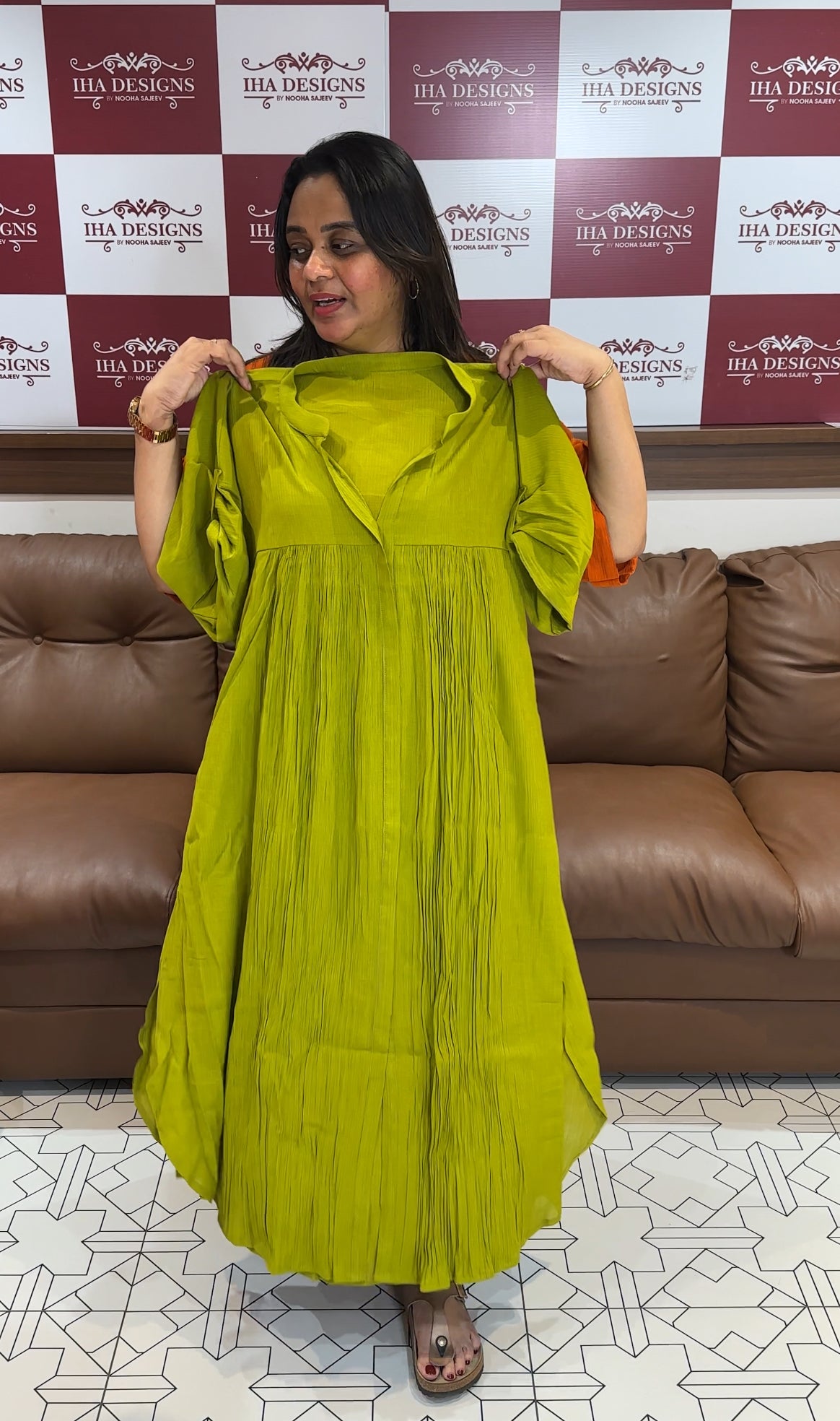 IHA'S IN-HOUSE LONG TONIC TOPS - IHA 27320