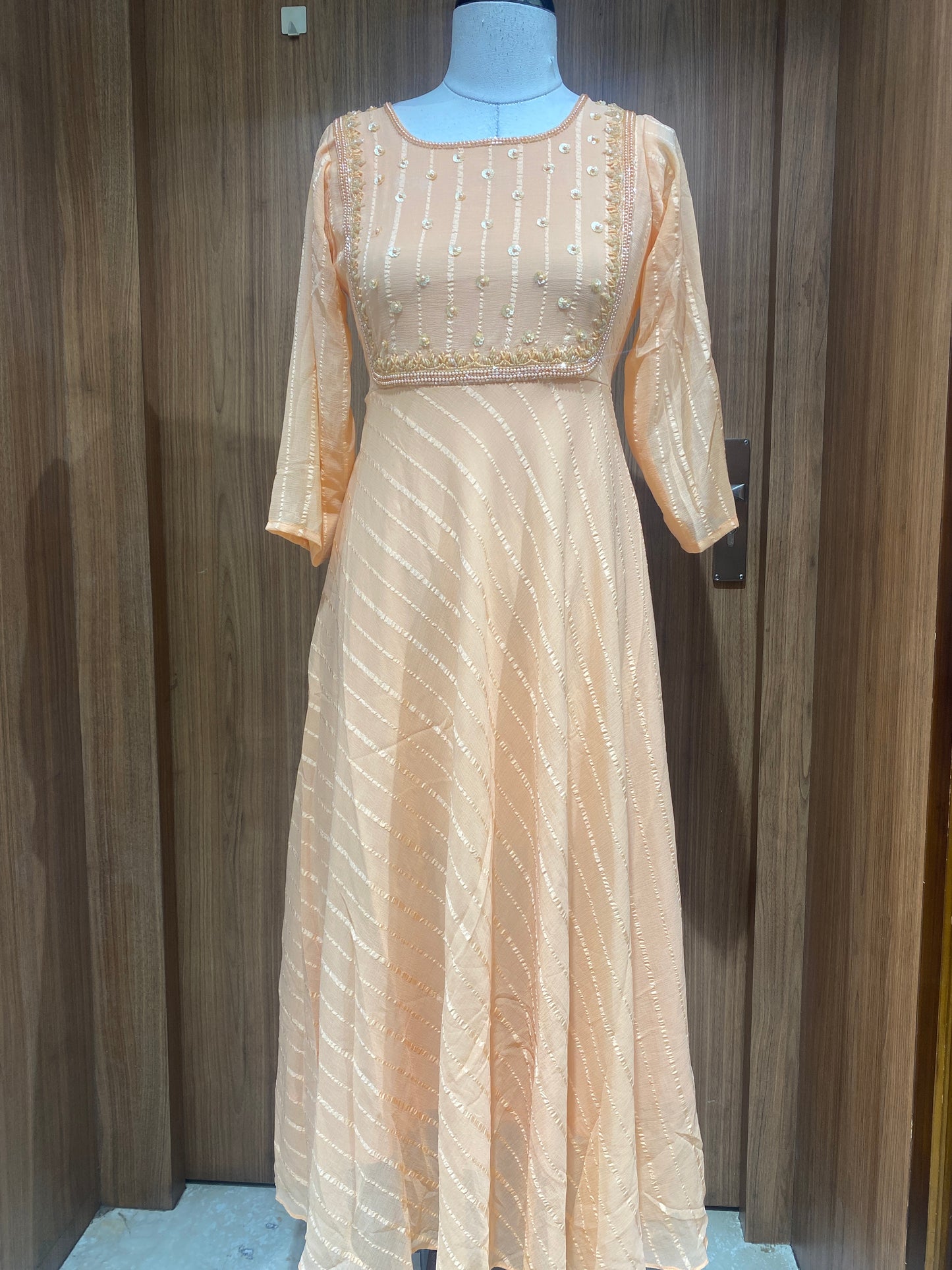 OFFER SALES TOPS COLLECTIONS - IHA 27006