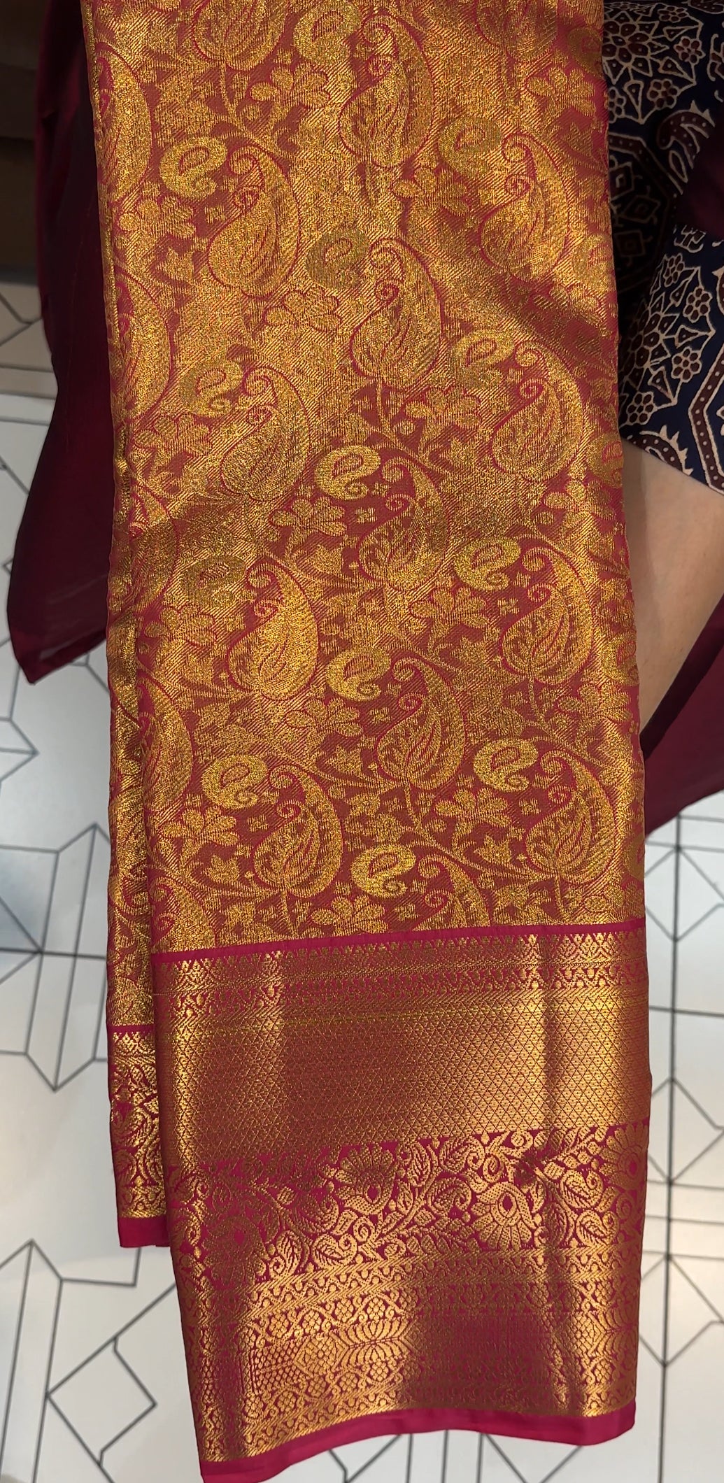 SEMI TISSUE KANCHIPURAM SILK SAREES - IHA 27831