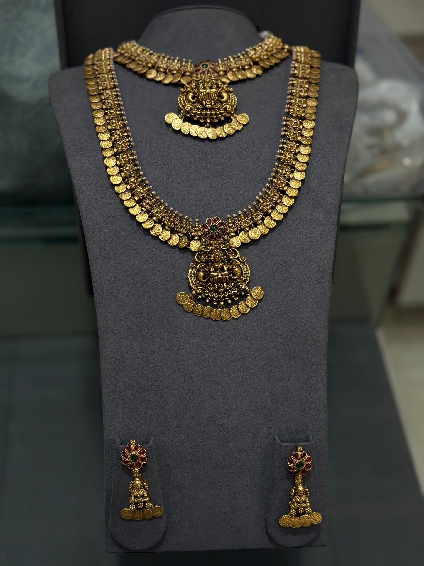DESIGNER NECKLACE SETS - IHA 26304
