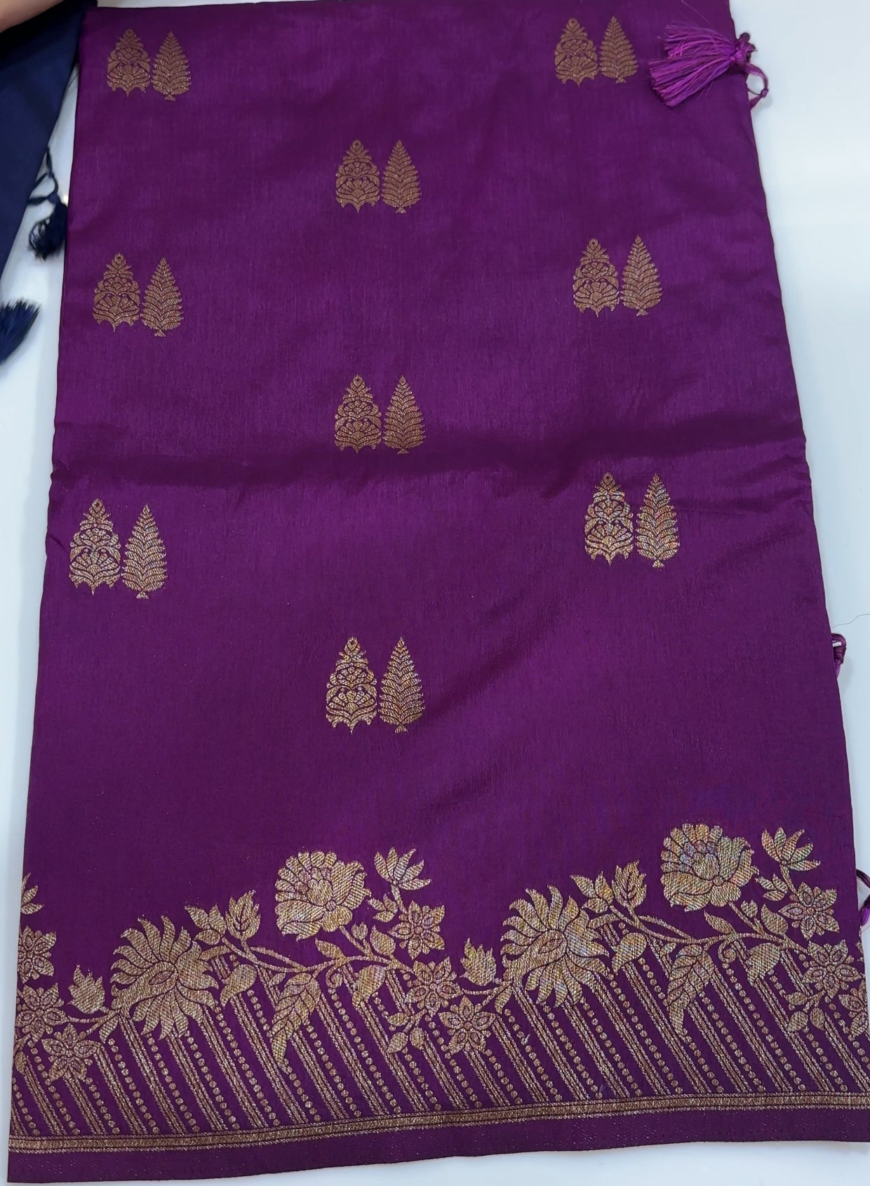 SEMI RAW MANGO SILK SAREES - IHA 21572