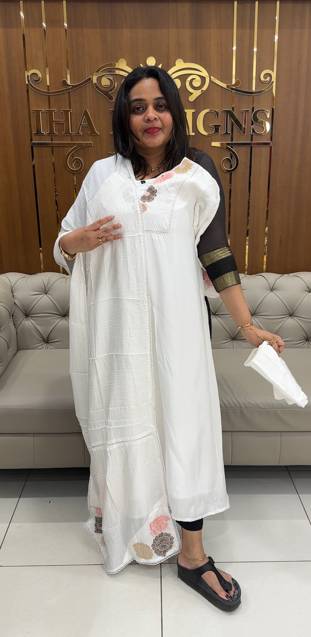 MUSLIN SILK SLITTED TOP ,BOTTOM AND DUPATTA - IHA 26356
