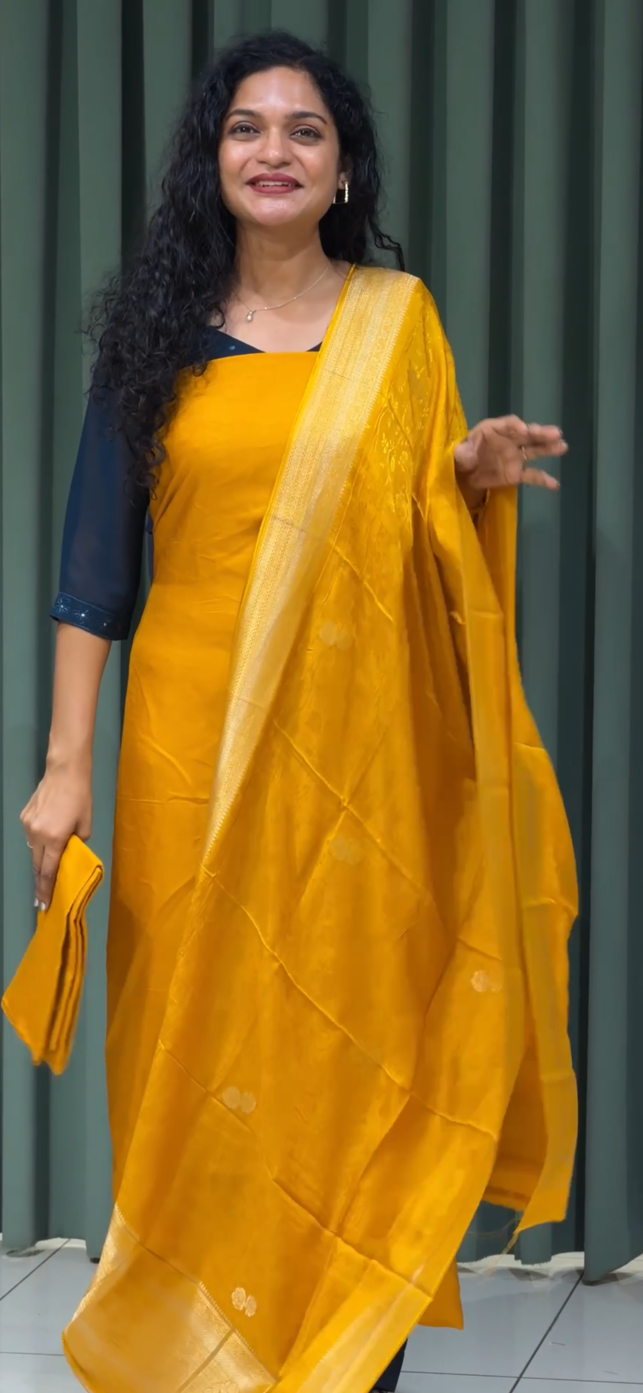 DOLA BANARASI UNSTITCHED SLAWAR SUITS - IHA 33490
