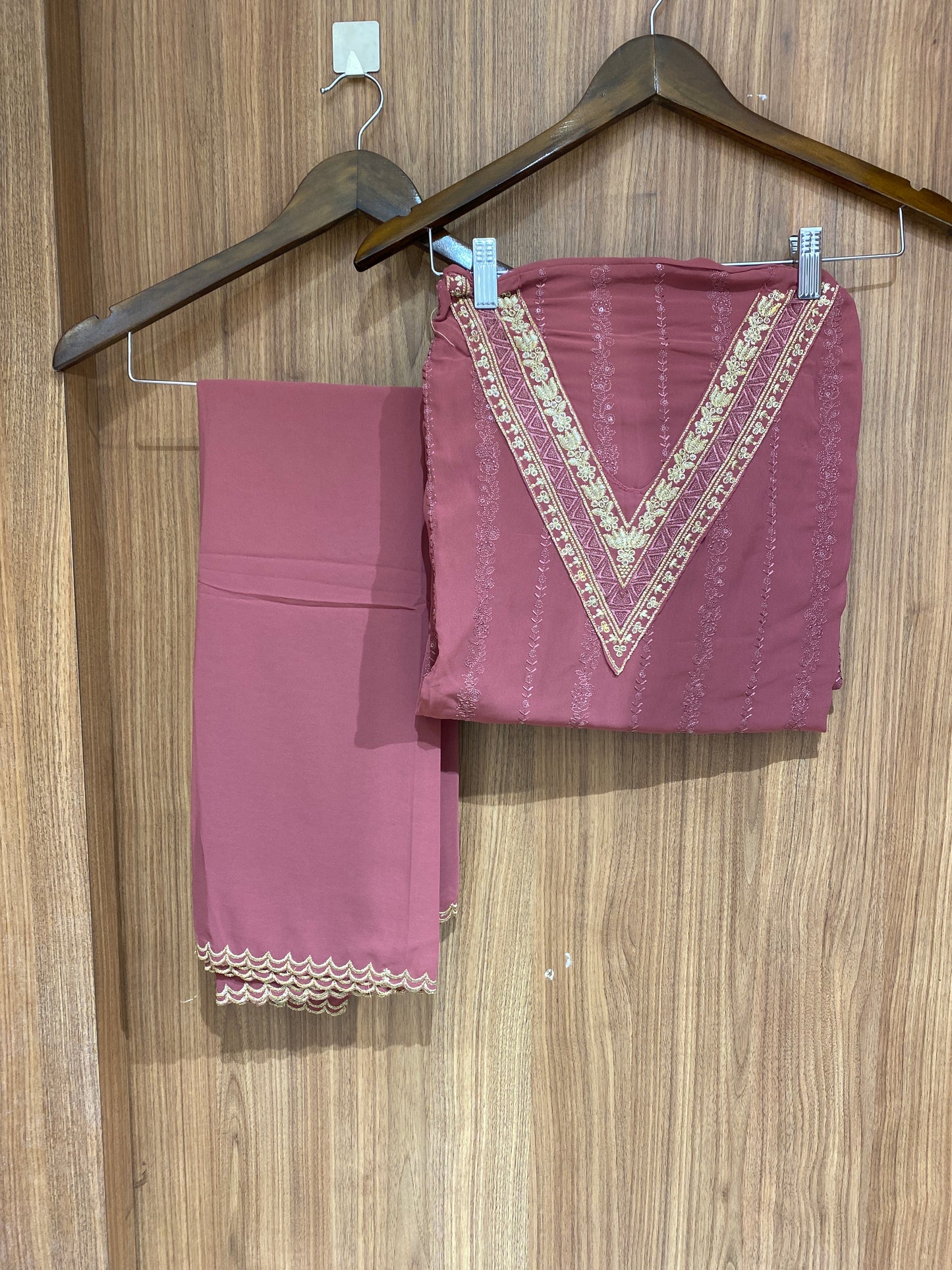 OFFER SALES UNSTITCHED SALWAR SUITS - IHA 26840