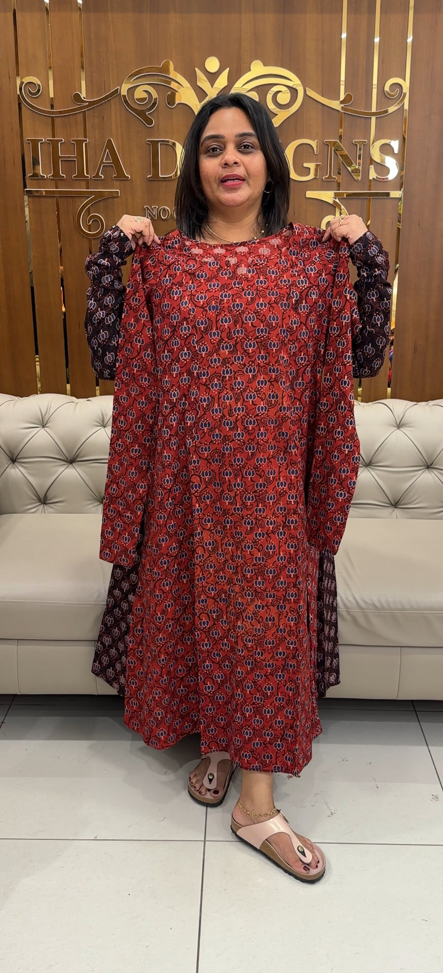 IHA'S IN-HOUSE PRINTED ALINE TOPS - IHA 26941