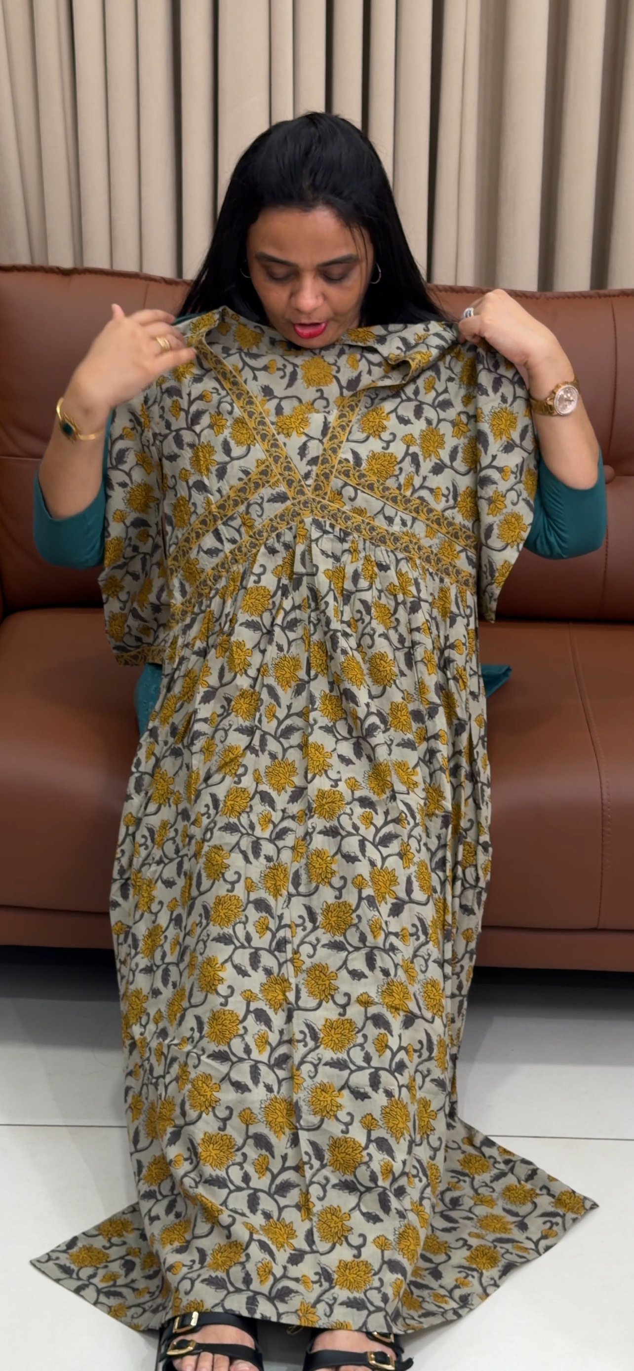 OFFE SALES TOPS - IHA 34774