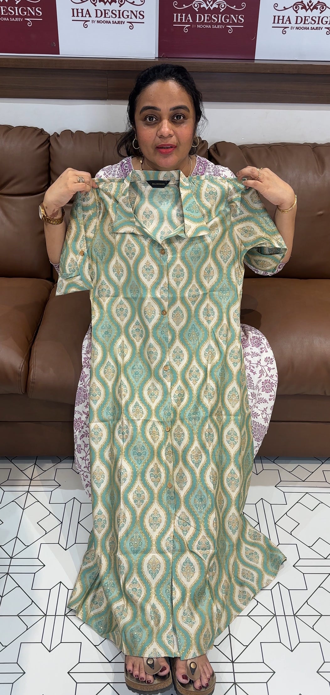 SEMI MODAL PRINTED ALINE TOPS - IHA 26451