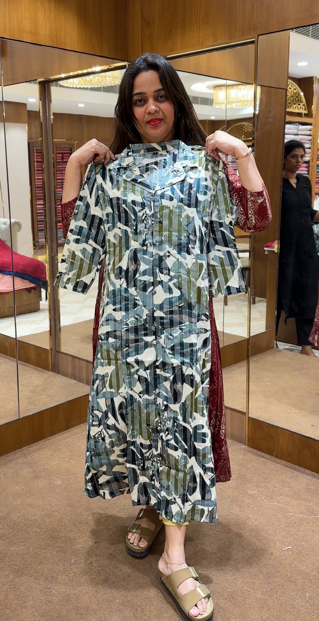 BUDGET BUY LONG A-LINE TOPS - IHA 21431
