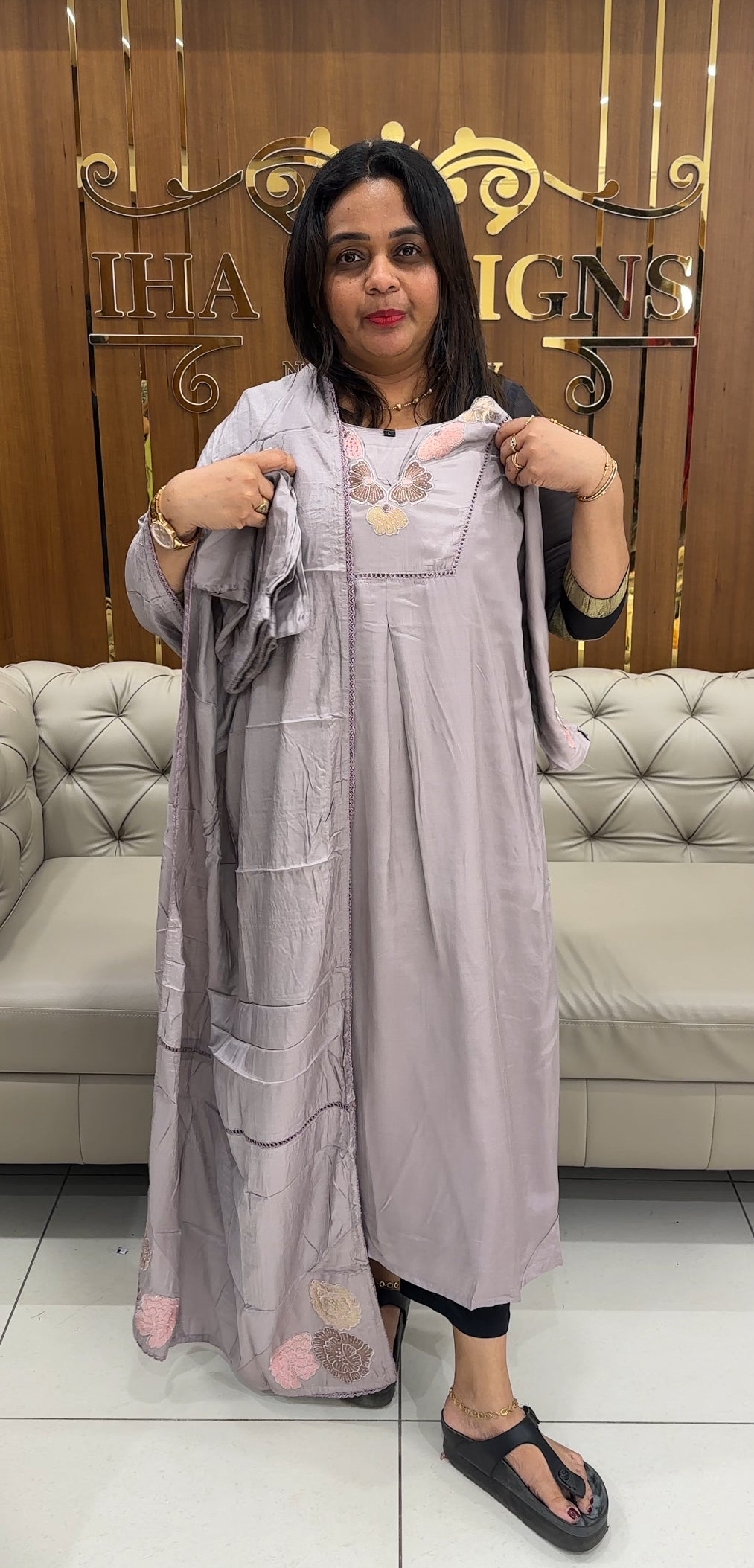 MUSLIN SILK SLITTED TOP ,BOTTOM AND DUPATTA - IHA 26356