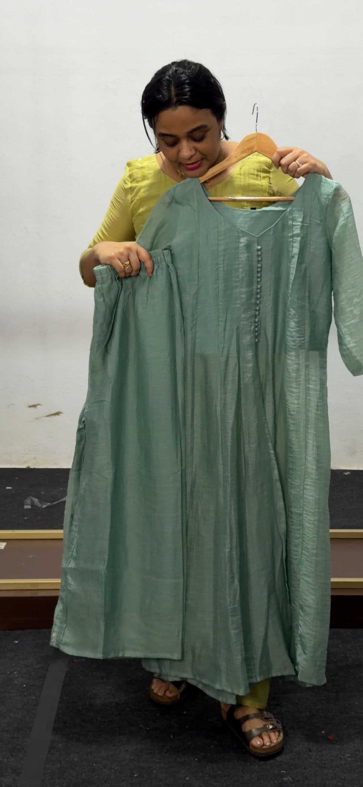 IMPORTED TOP AND BOTTOM - IHA 36069
