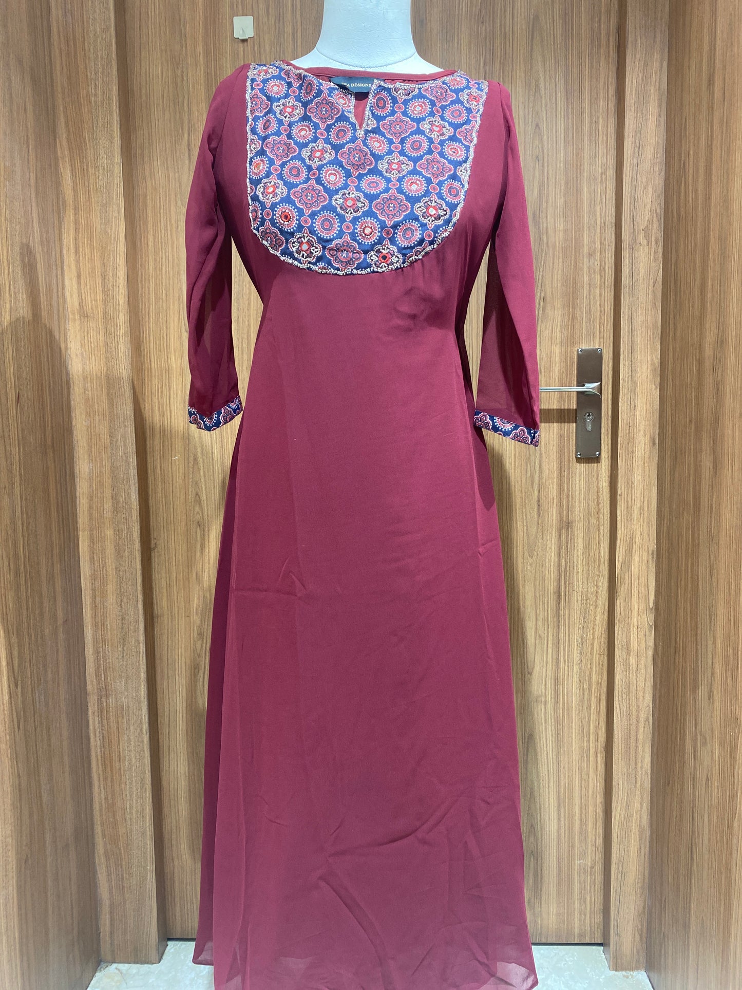 OFFER SALES TOPS COLLECTIONS - IHA 27006