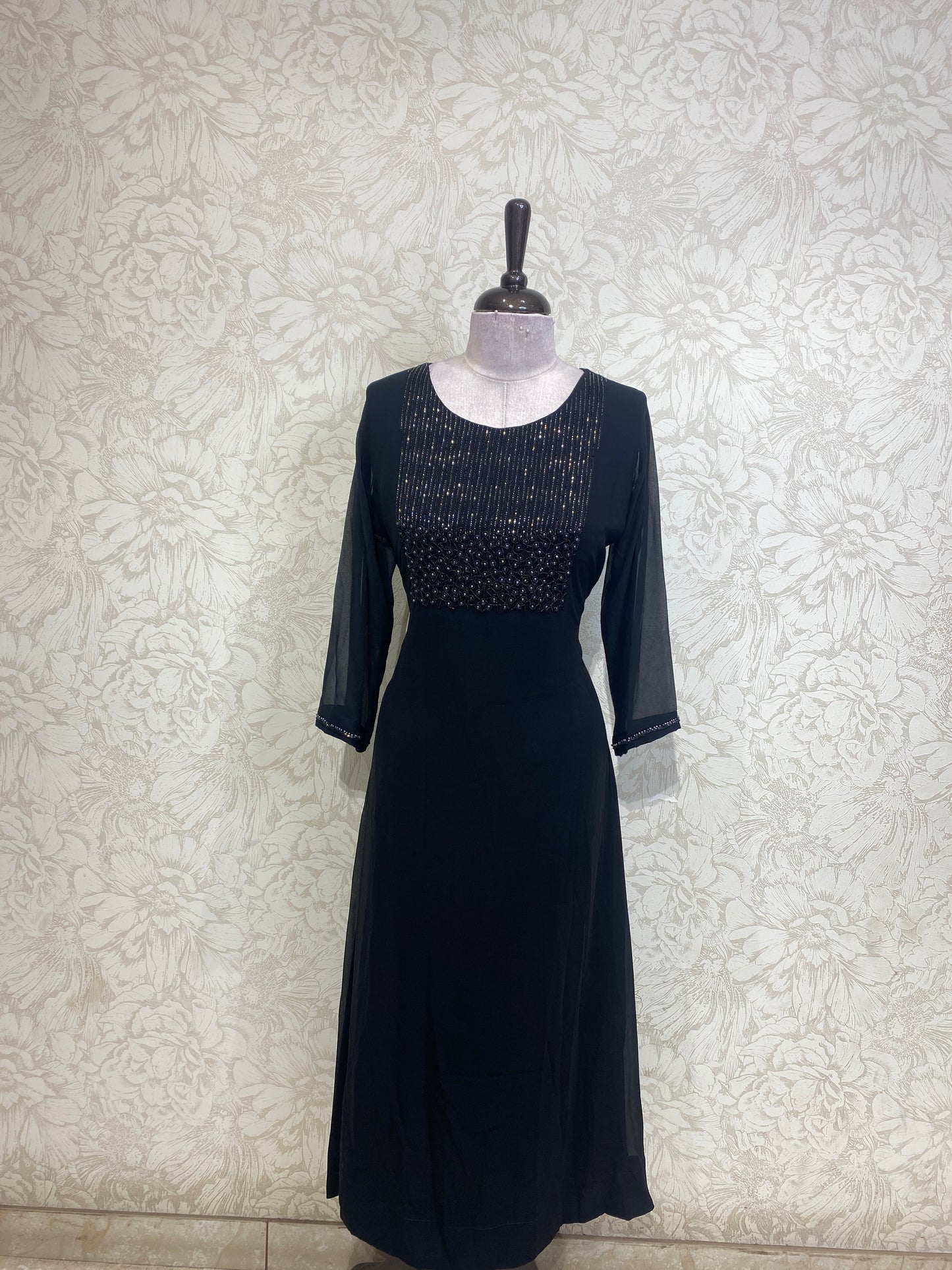 OFFER SALES TOPS COLLECTIONS - IHA 27023