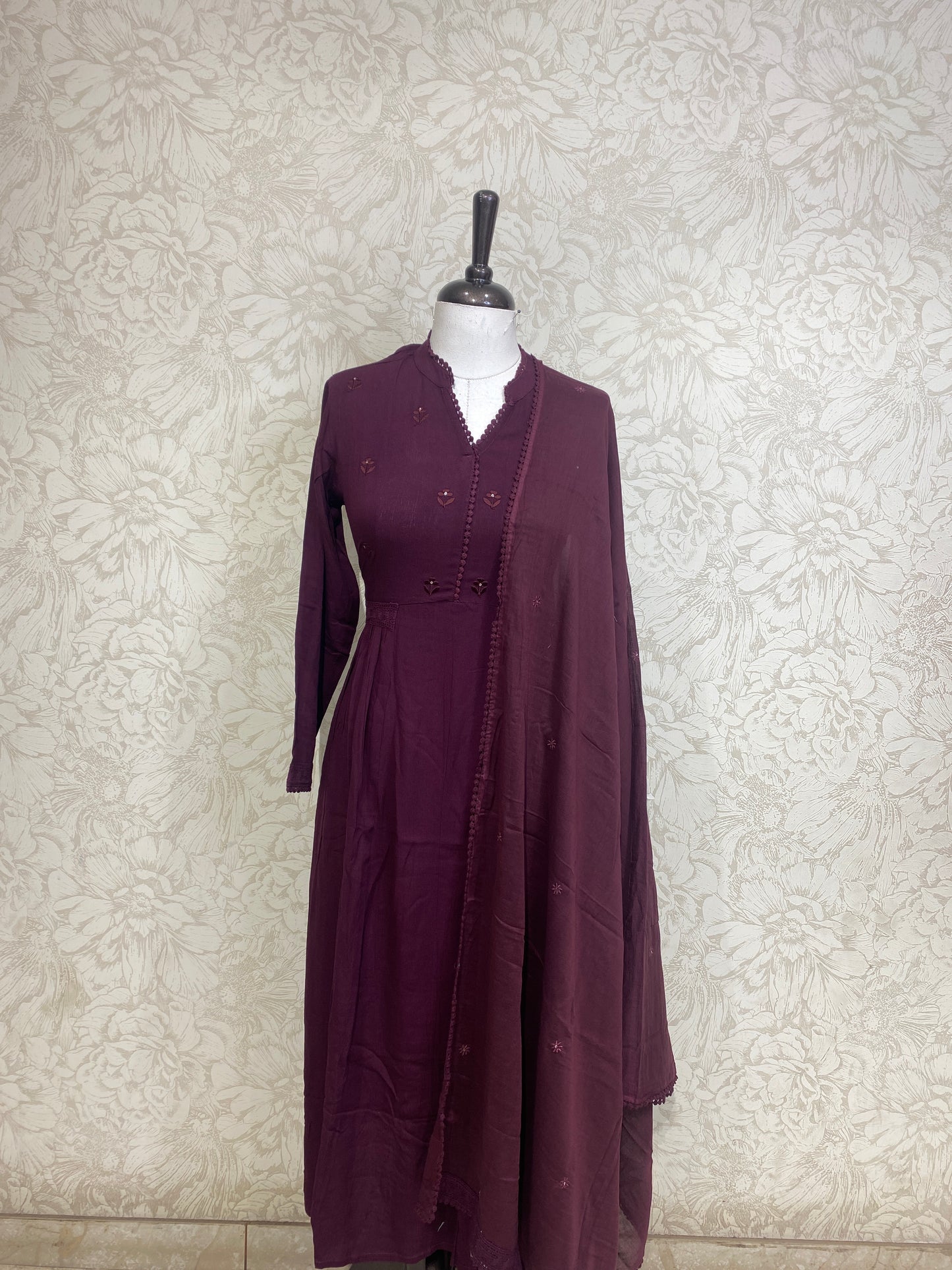OFFER SALES TOPS COLLECTIONS - IHA 27023
