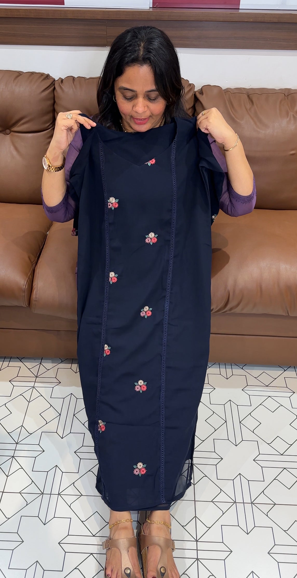 BUDGET BUY LONG SLITTED TOPS - IHA 27167