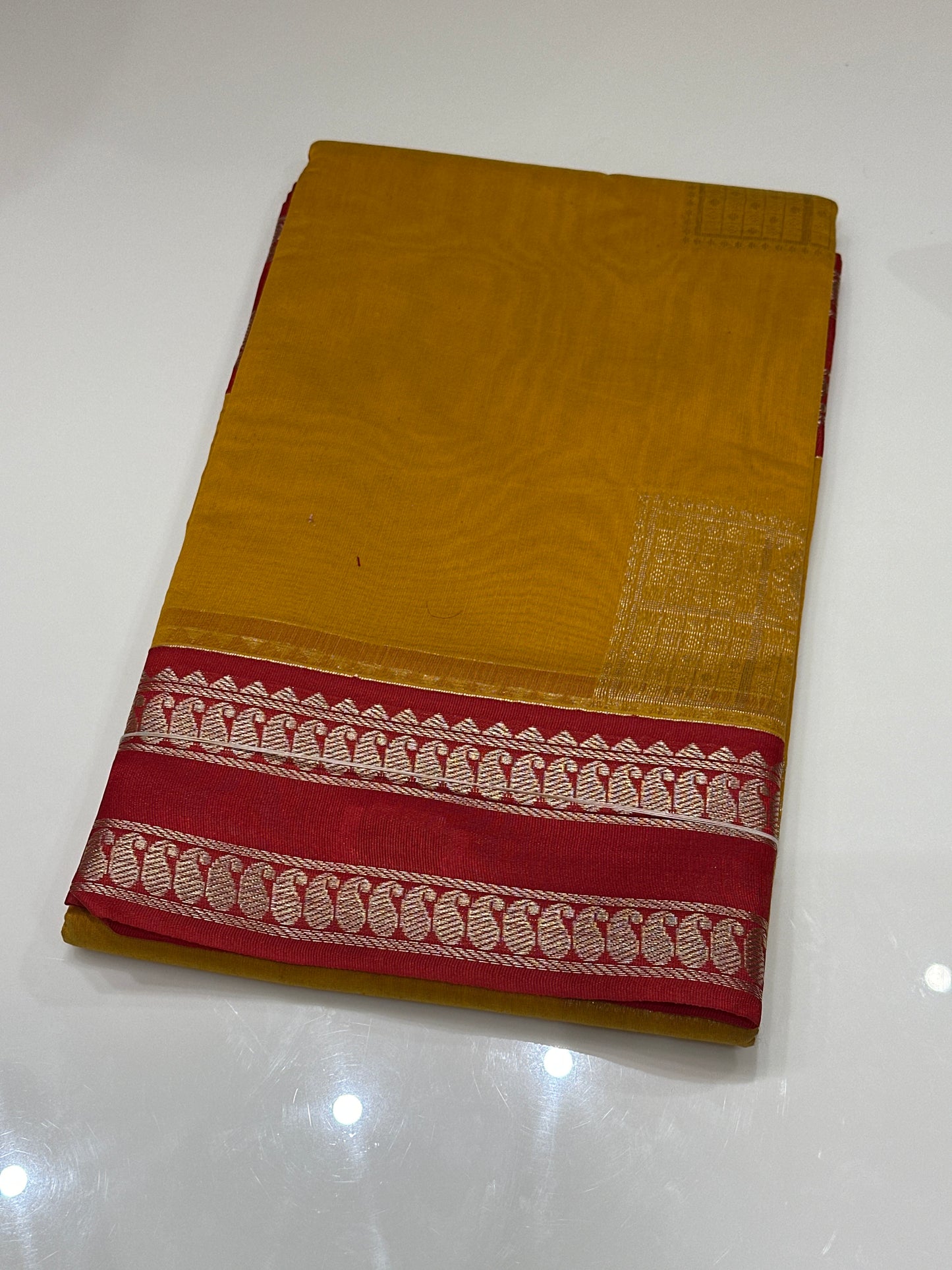 OFFER SALES SAREES - IHA 27171