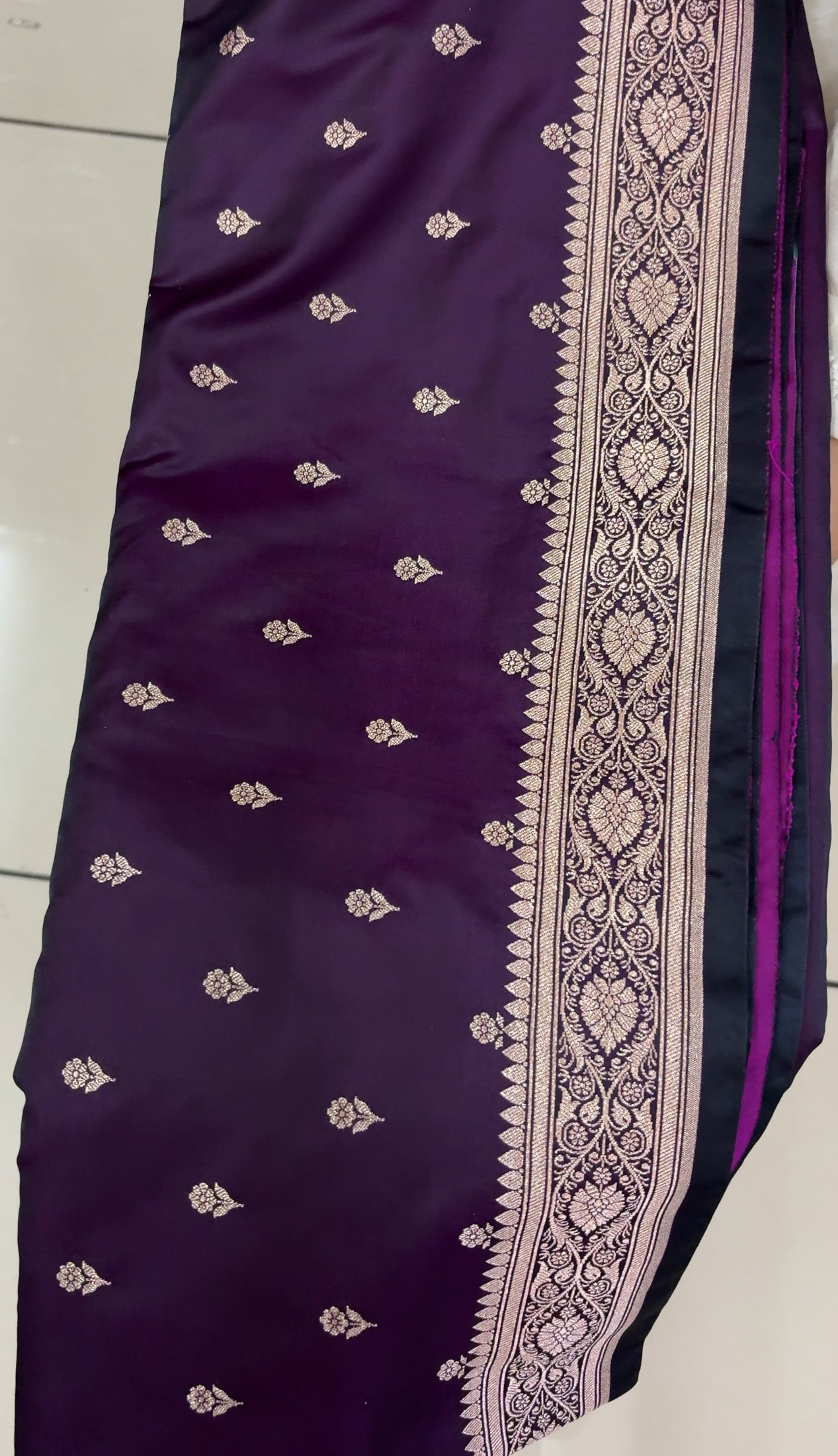 SEMI KATAN BANARASI SAREES - IHA 24623
