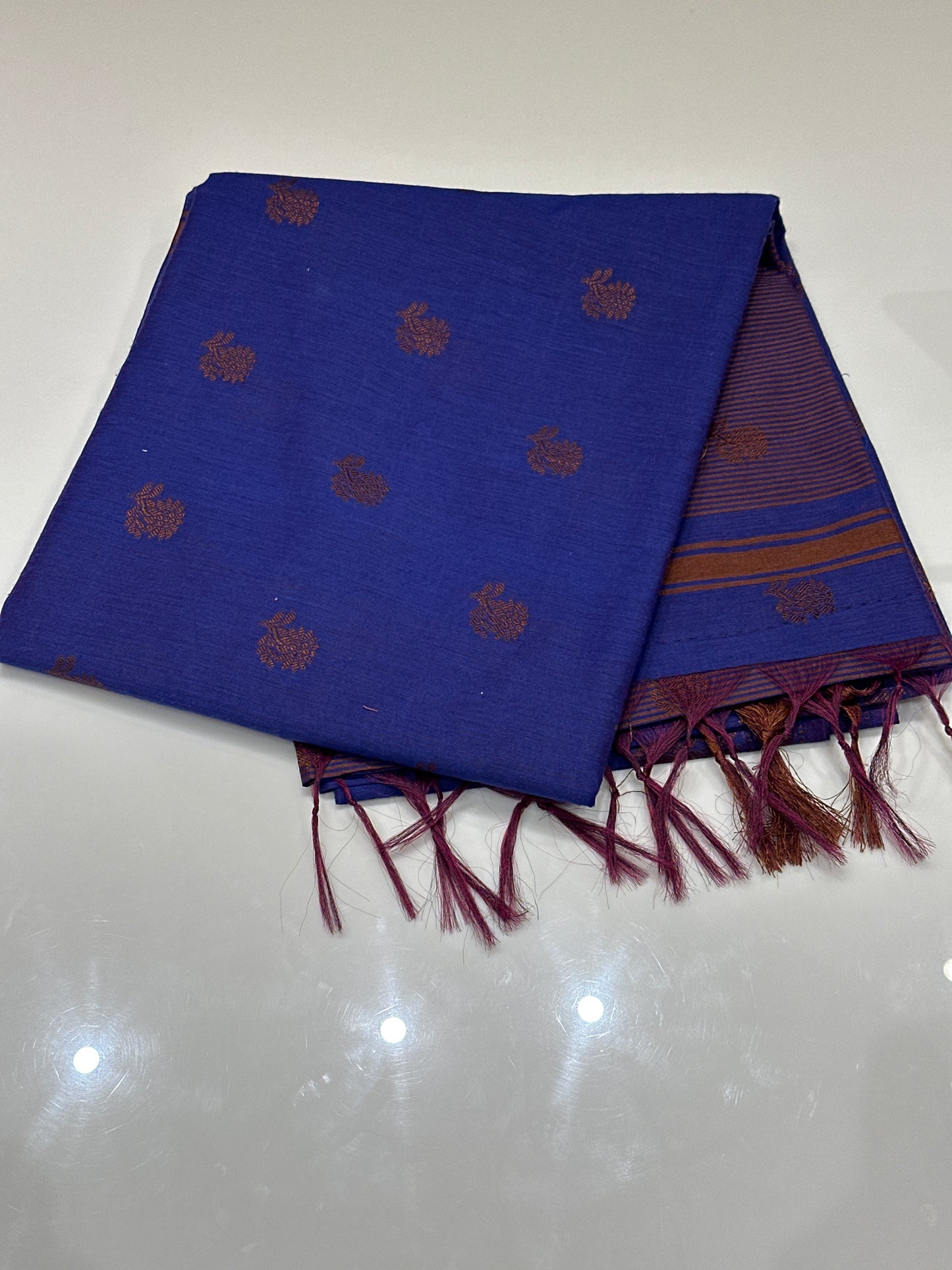 OFFER SALES SAREES - IHA 27182