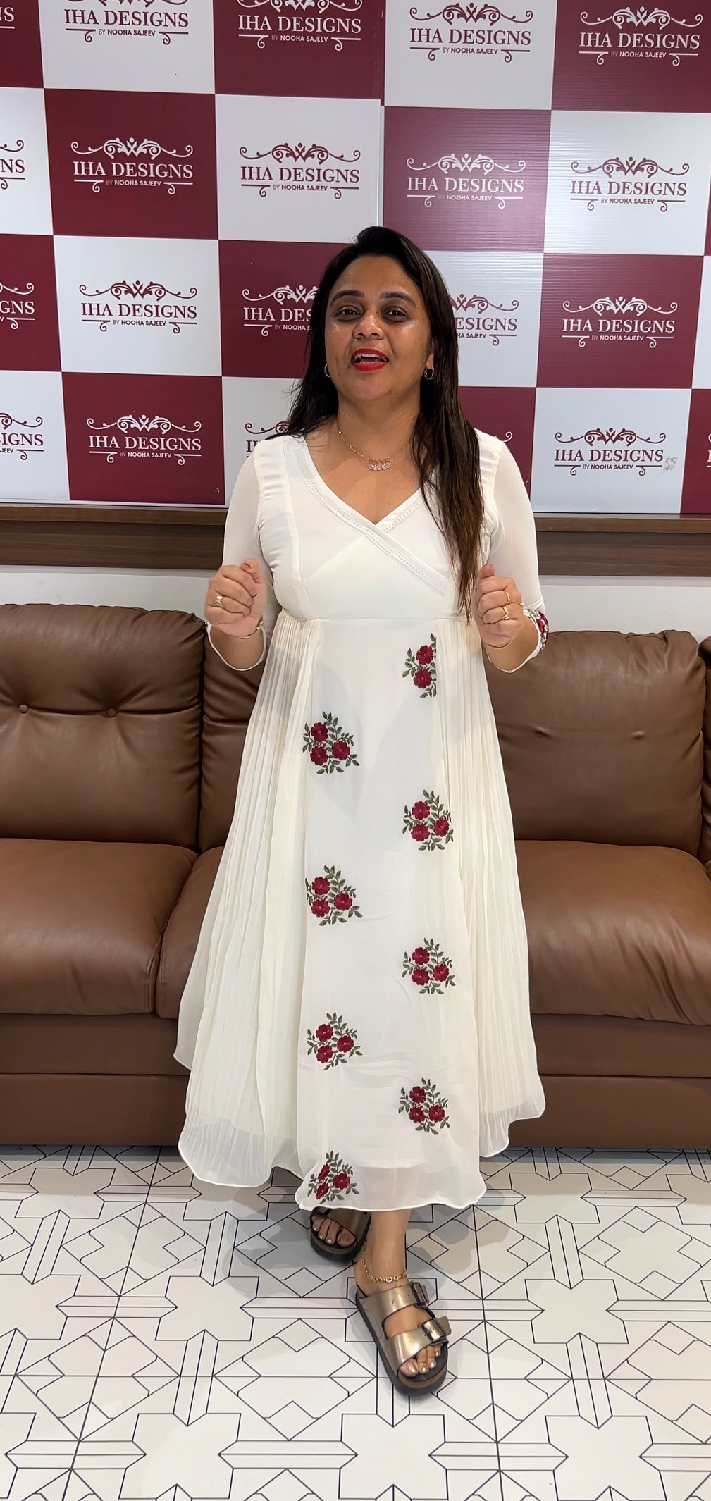 IHA'S IN-HOUSE DESIGNER ALINE TOPS - IHA 24564