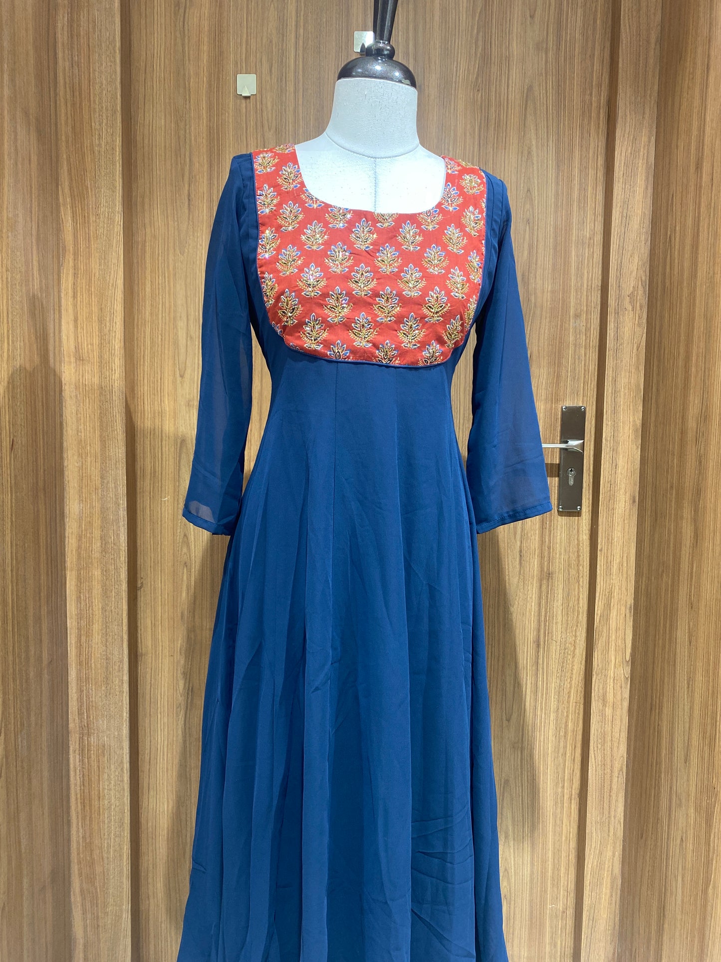 OFFER SALES TOPS COLLECTIONS - IHA 27006