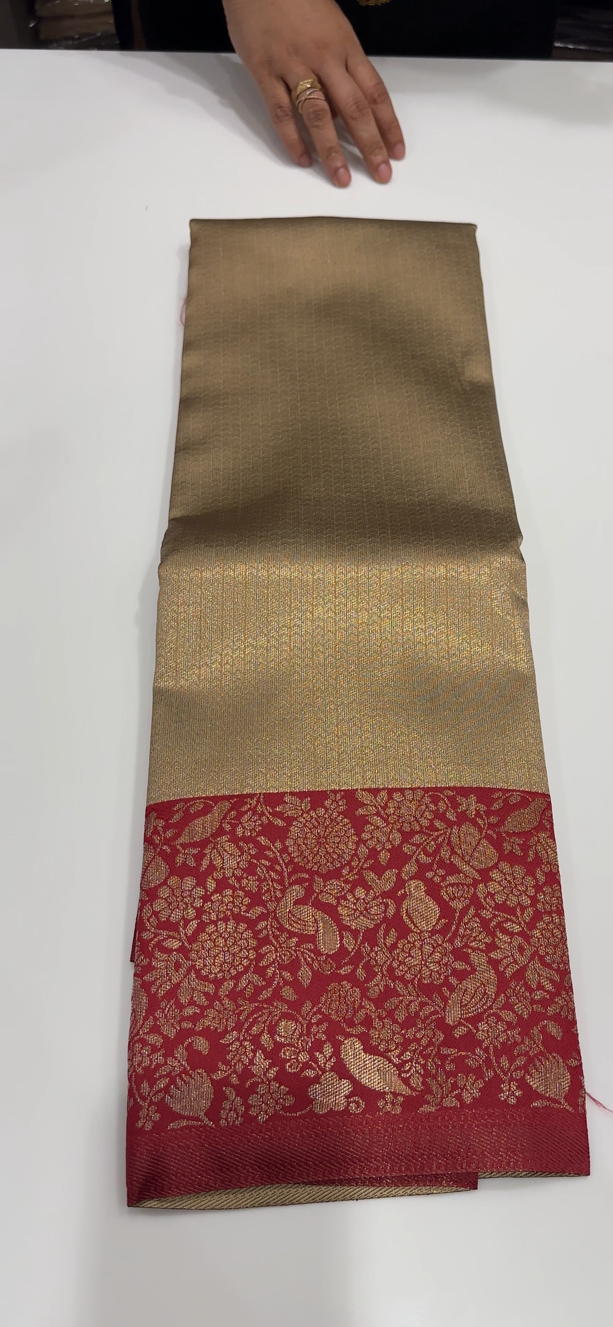 OFFER SALES SAREES - IHA 35502