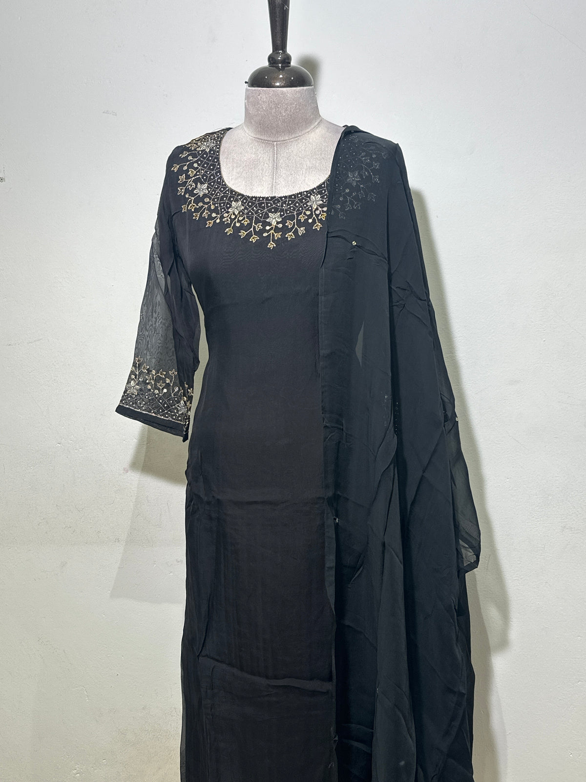 OFFER SALES TOP AND BOTTOM - IHA 35694