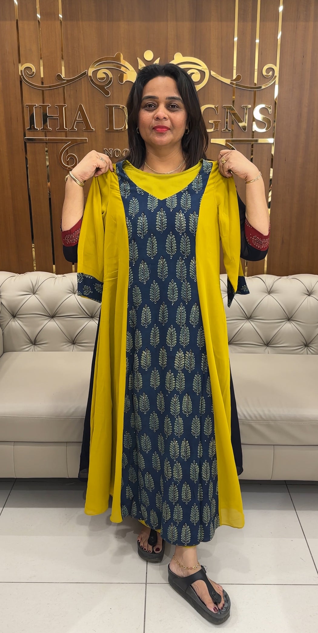 IHA'S IN-HOUSE DESIGNER ALINE TOPS - IHA 25677