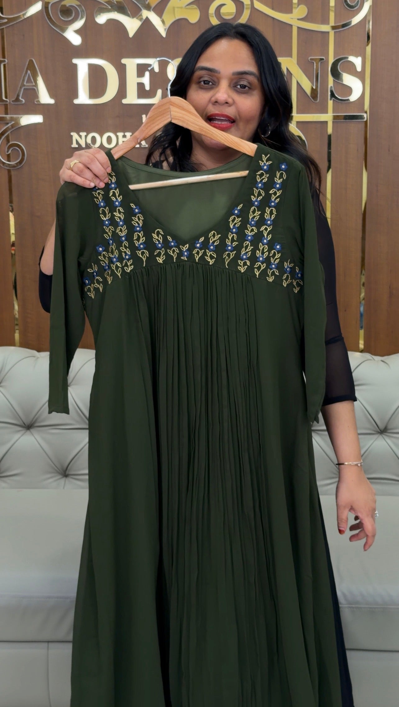 IHA'S IN-HOUSE DESIGNER ALINE TOPS - IHA 31049