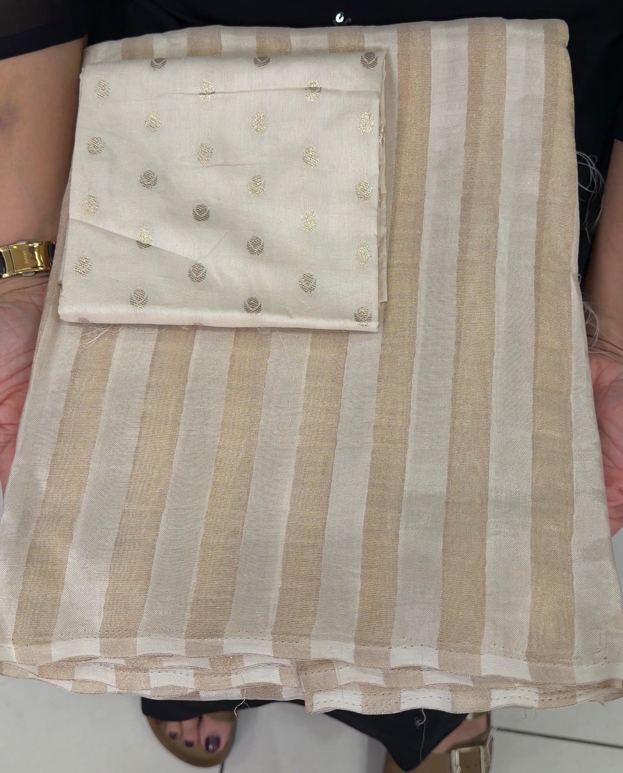 BANARASI SAREES - IHA 32587