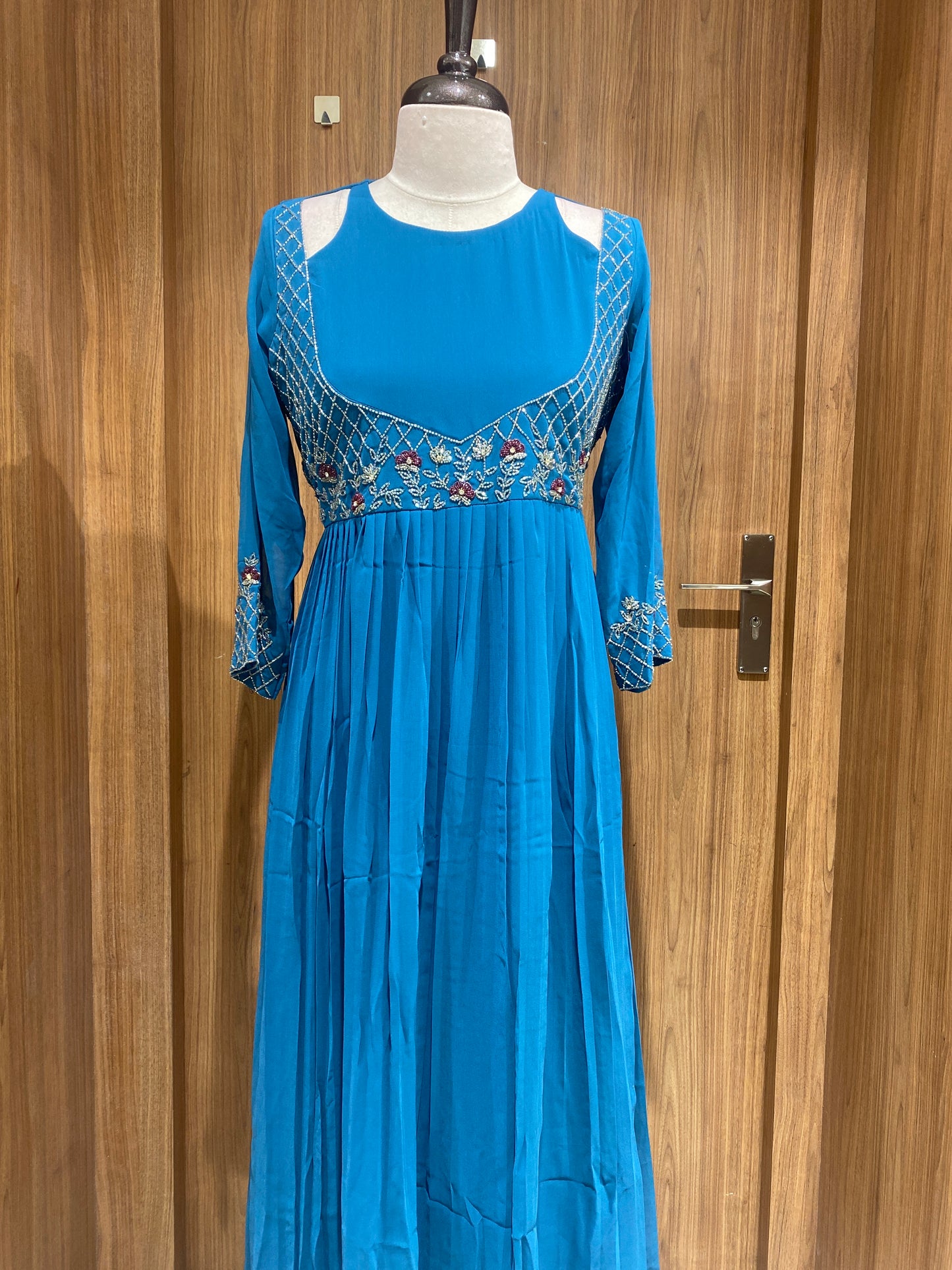 OFFER SALES TOPS COLLECTIONS - IHA 27006