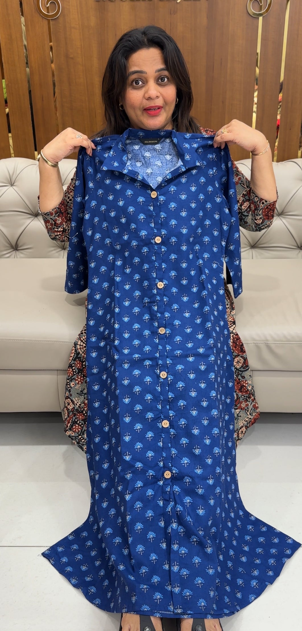 IHA'S IN-HOUSE PRINTED TOPS - IHA 25679