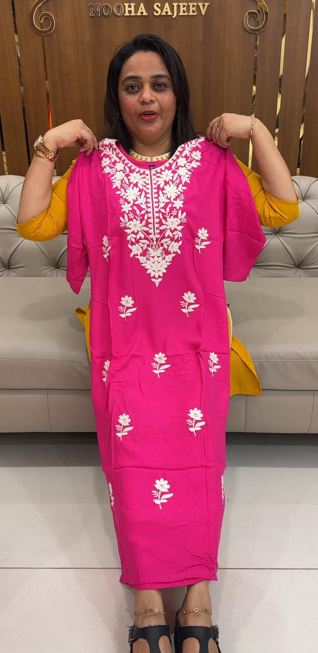 LUCKNOWI CHIKANKARI TOPS - IHA 25751