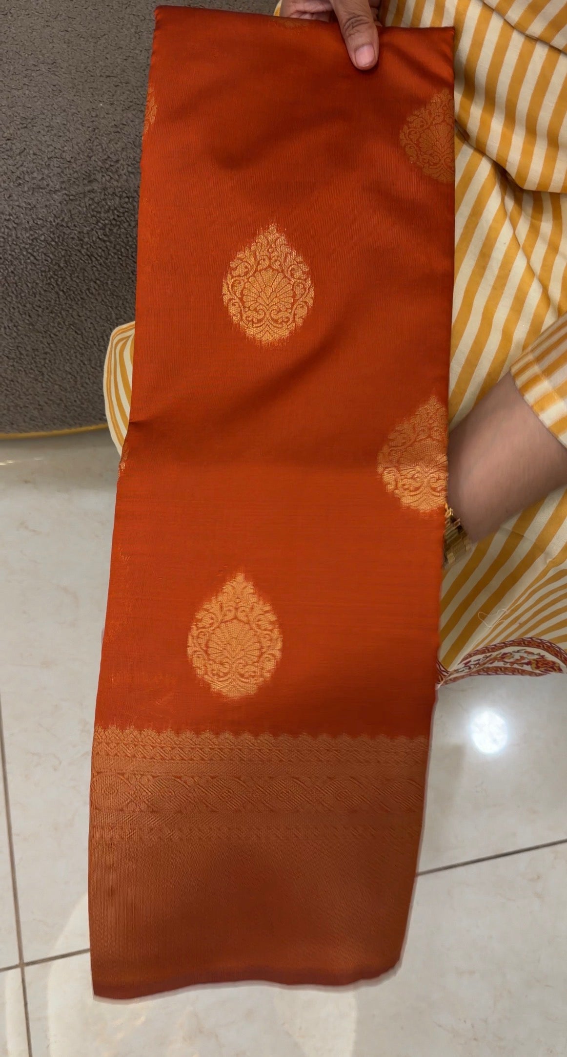 OFFER SALES SAREES - IHA 35525