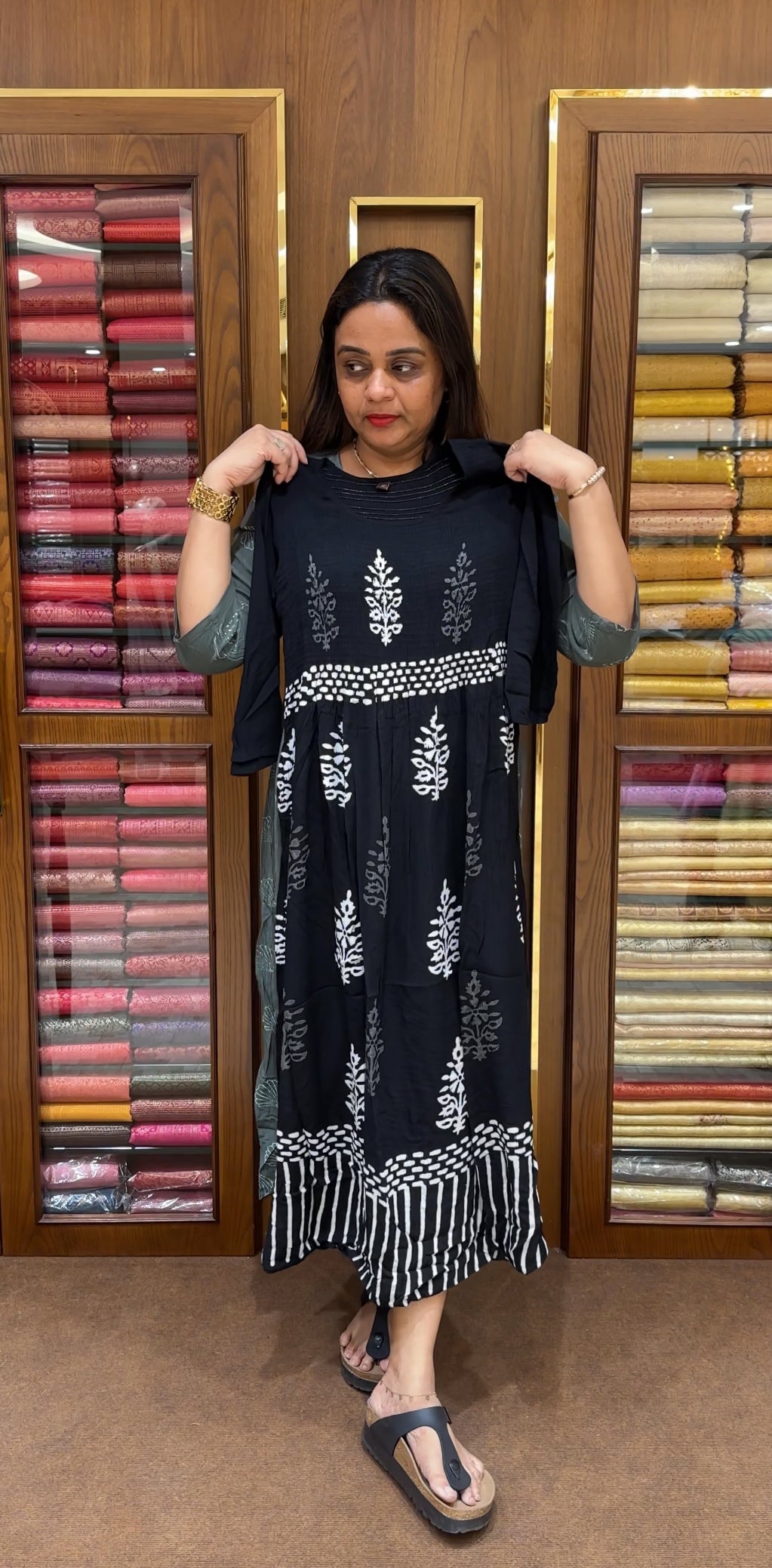 SMOKING PRINTED TOPS - IHA 21903