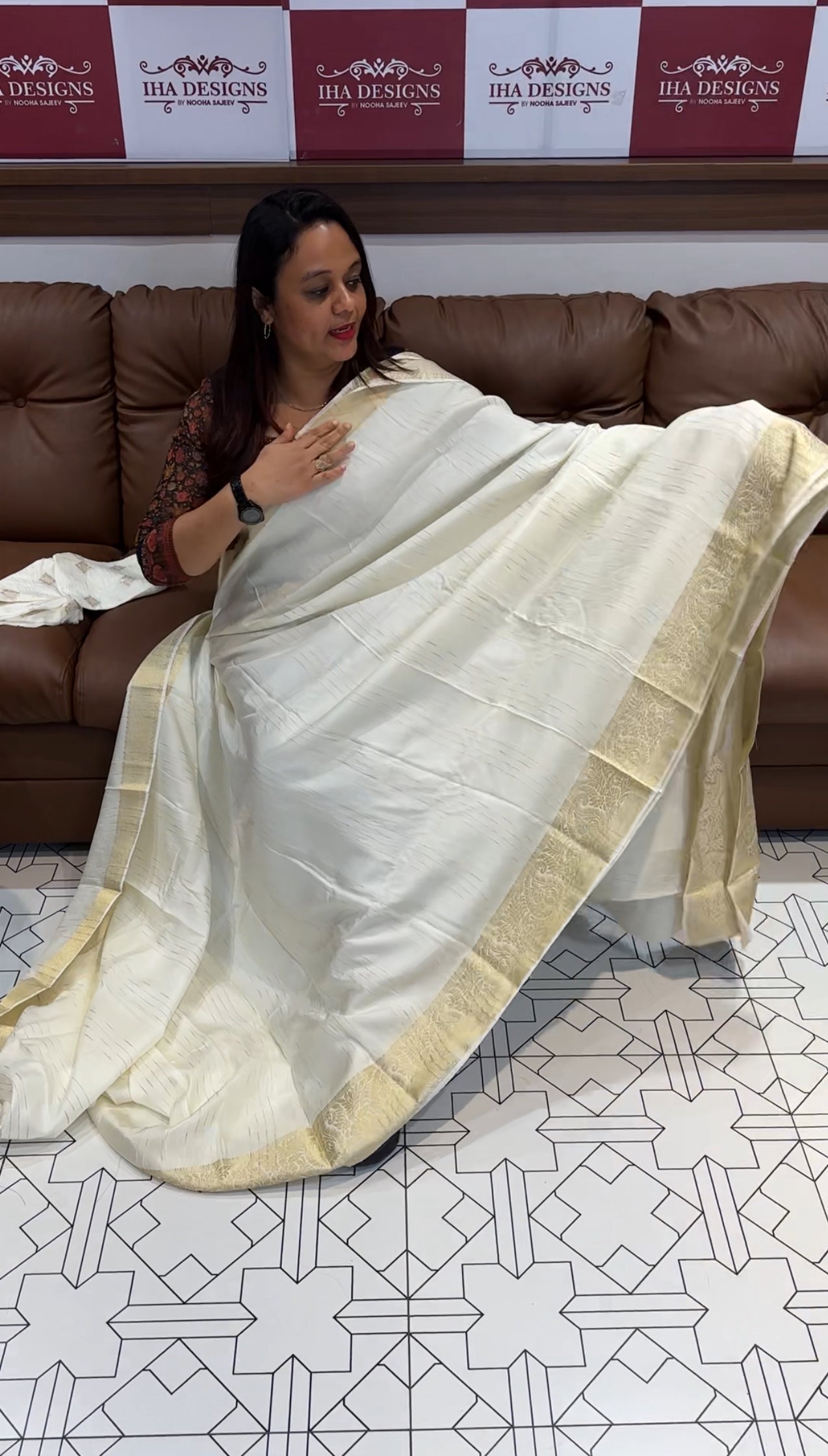 DOLA SILK SAREES - IHA 9834