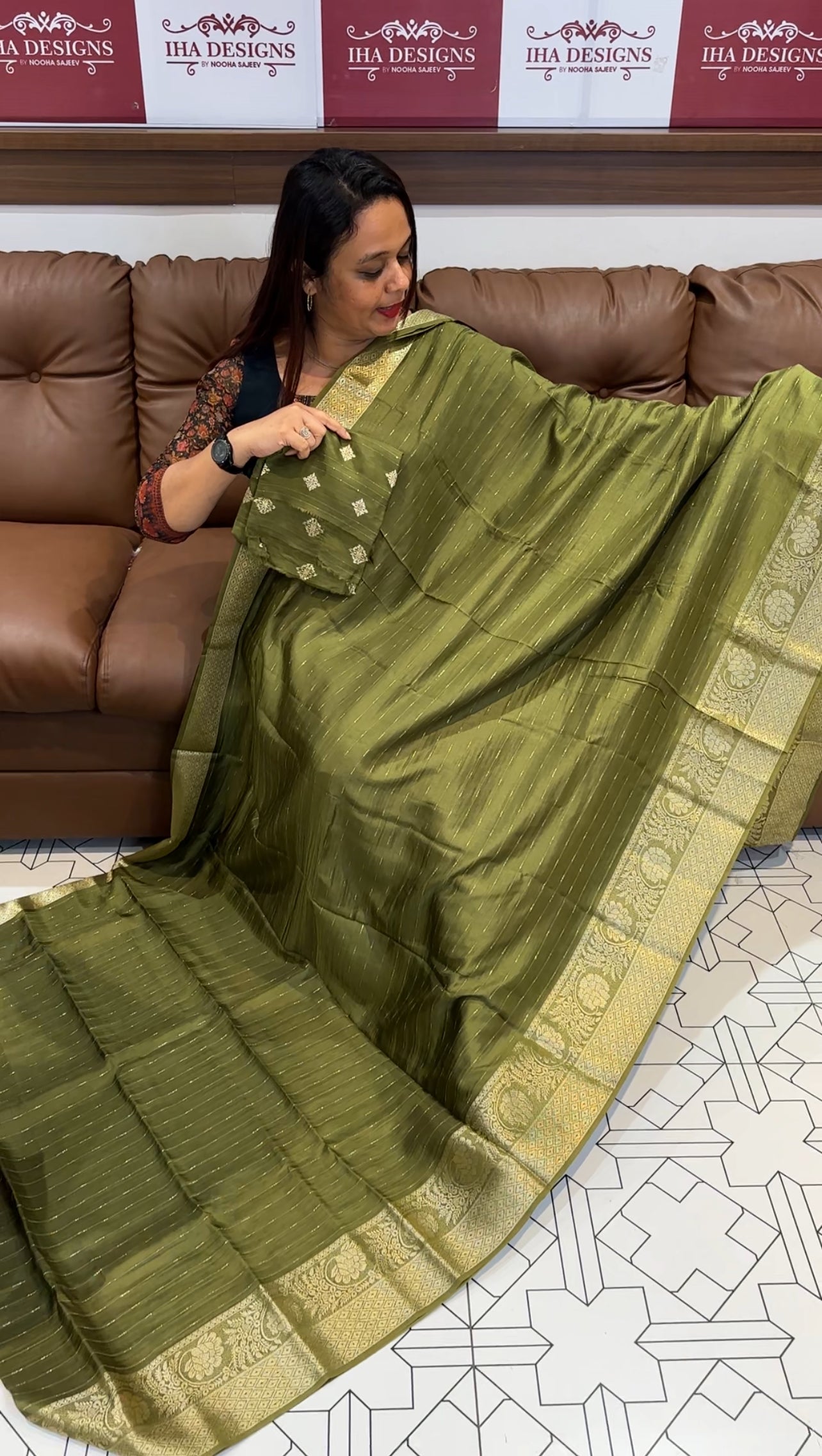 DESIGNER DOLA SILK SAREES - IHA 9836