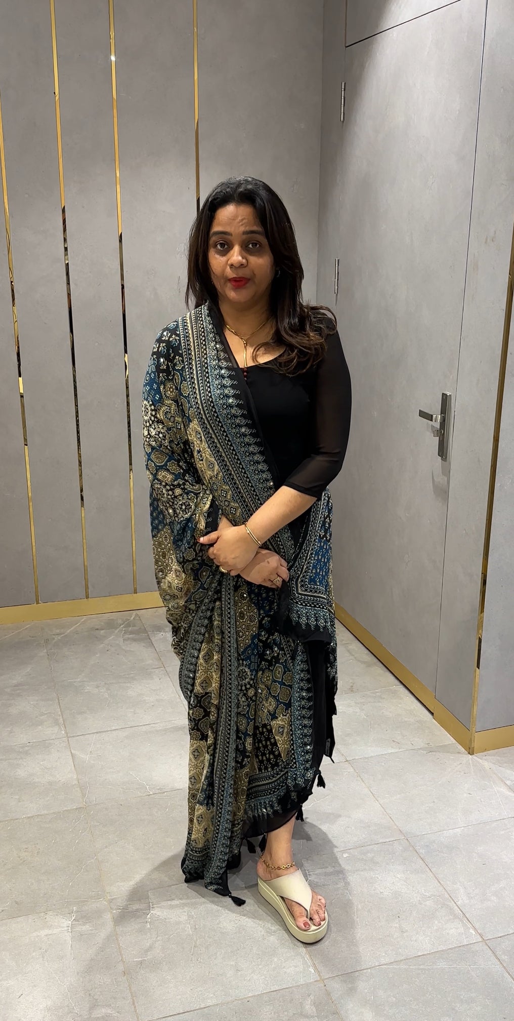 IHA'S IN-HOUSE GEORGETTE ALINE TOP AND DUPATTA - IHA 25212