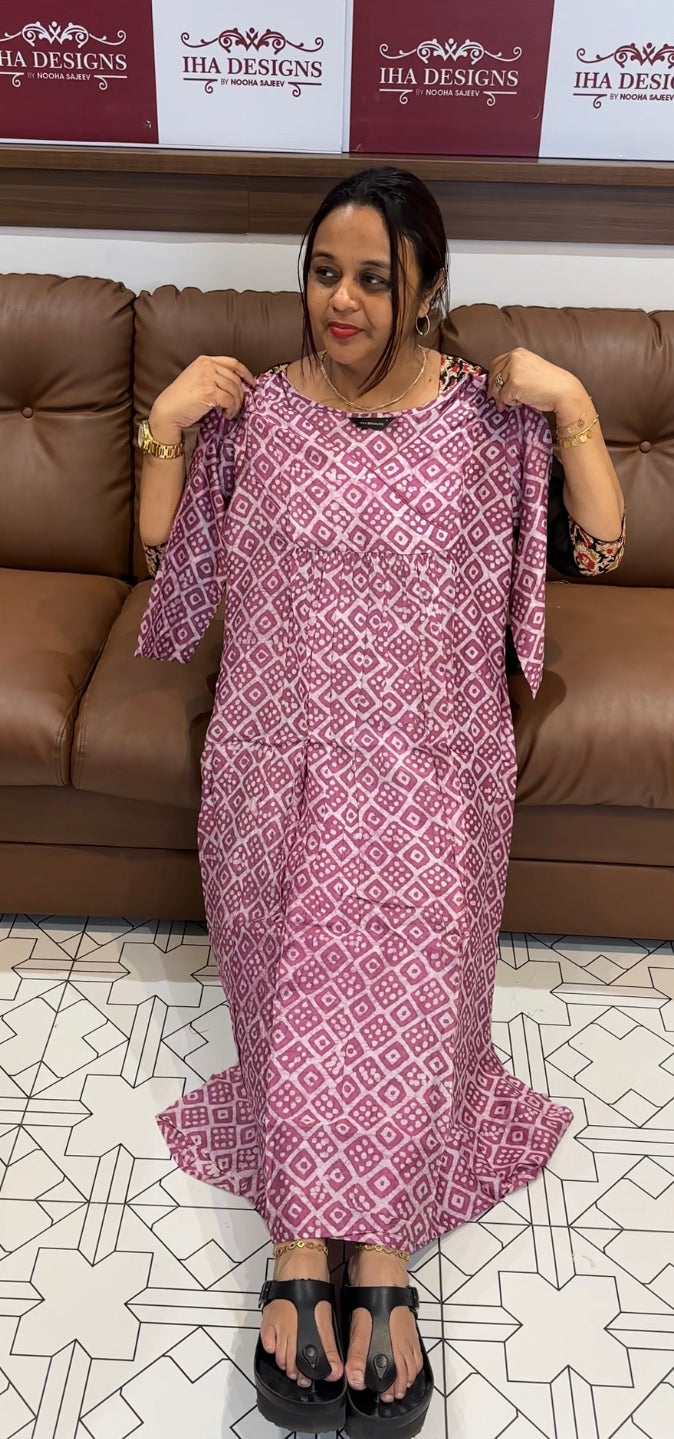 IHA'S IN-HOUSE BATIK PRINTED ALINE TOPS - IHA 8214